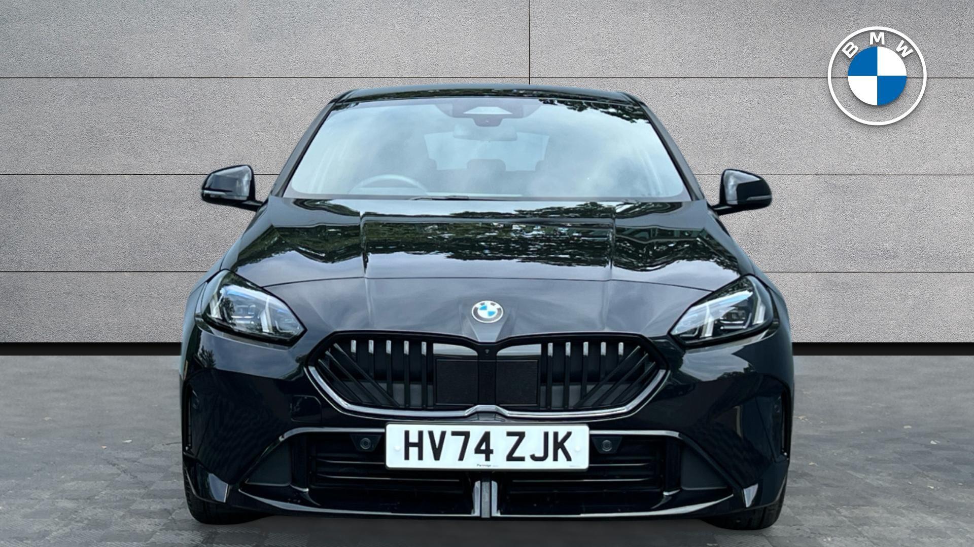 BMW 1 Series view 16
