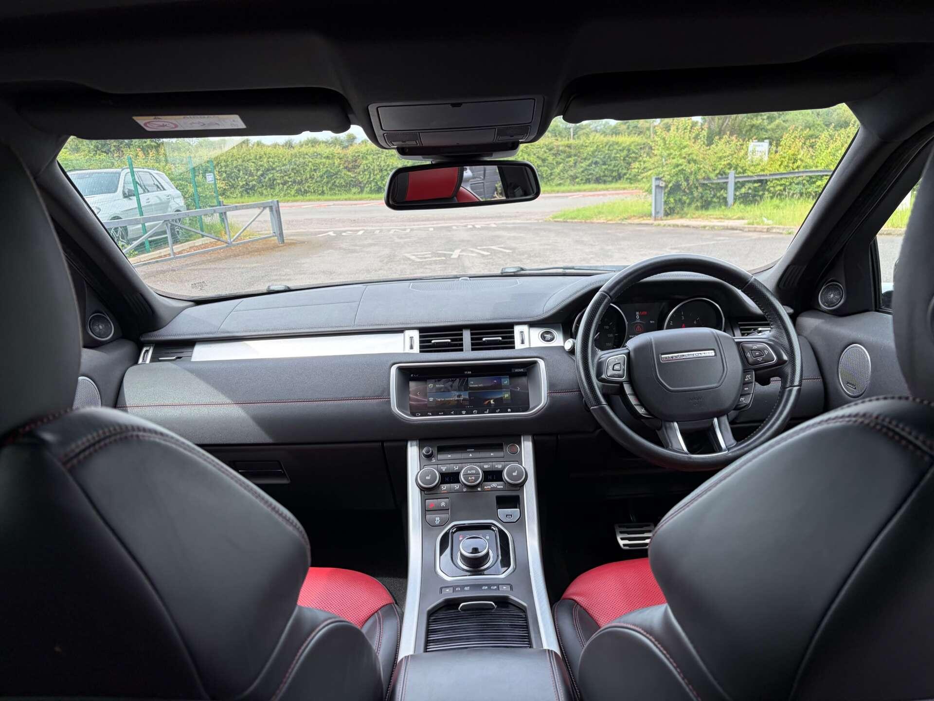 Land Rover Range Rover Evoque view 34
