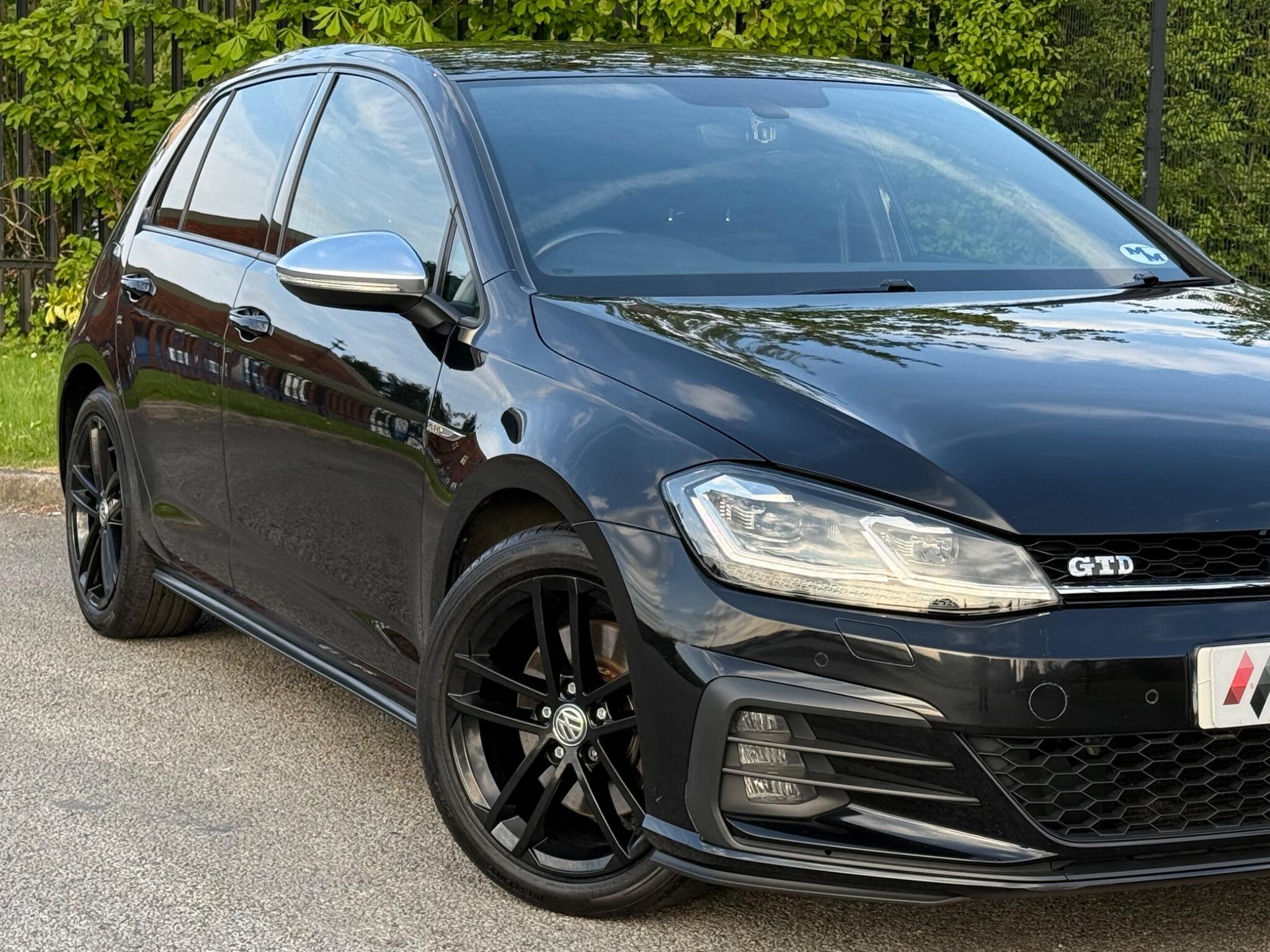 Volkswagen Golf view 5