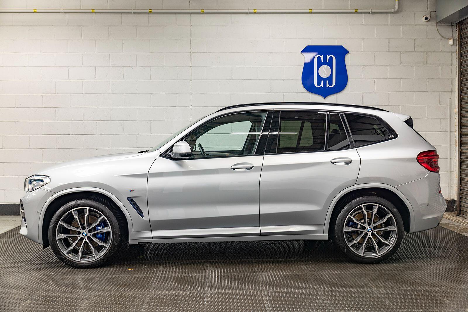 BMW X3 view 5