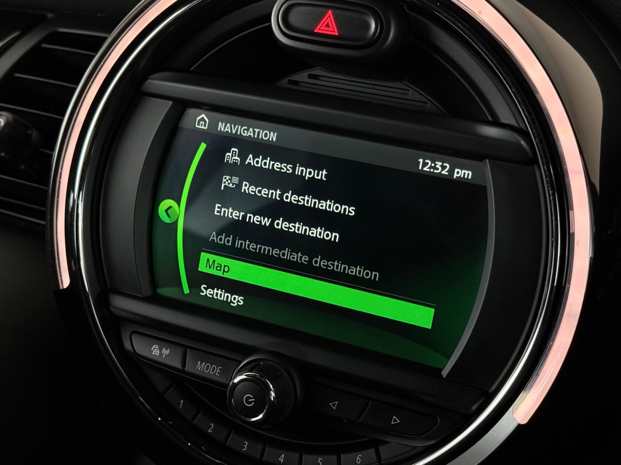 Mini Hatch view 25
