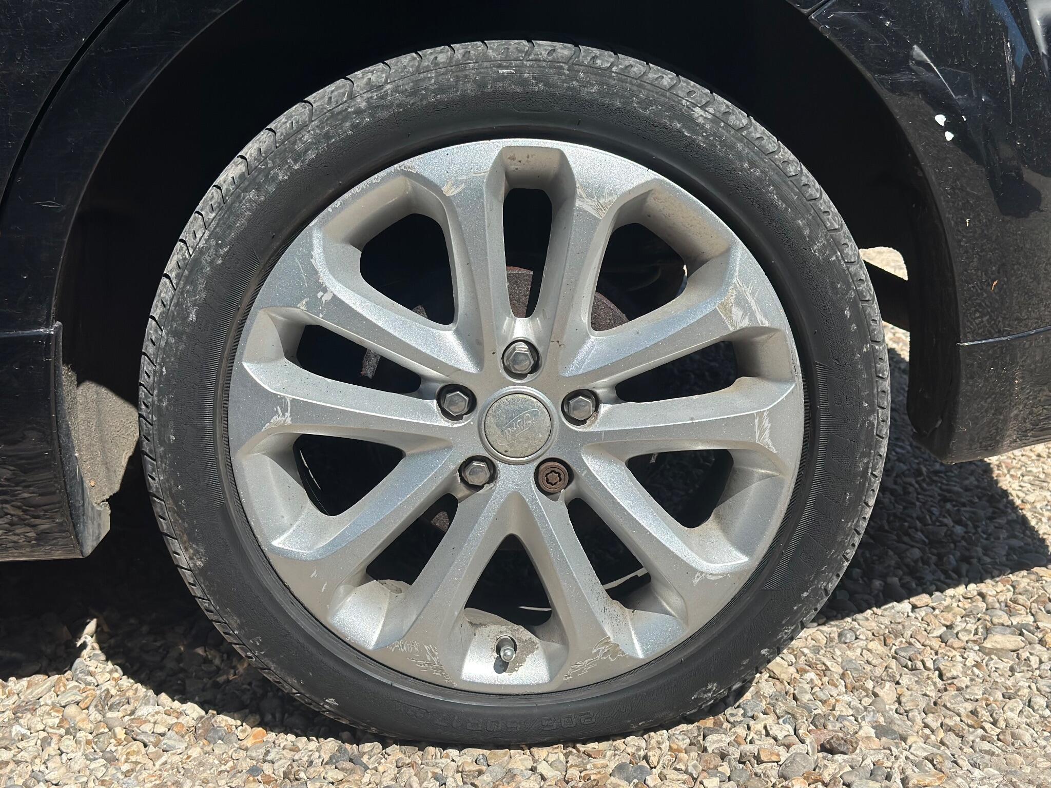 Ford Focus view 33