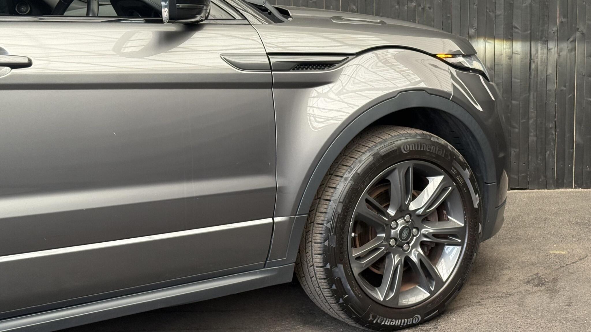 Land Rover Range Rover Evoque view 16