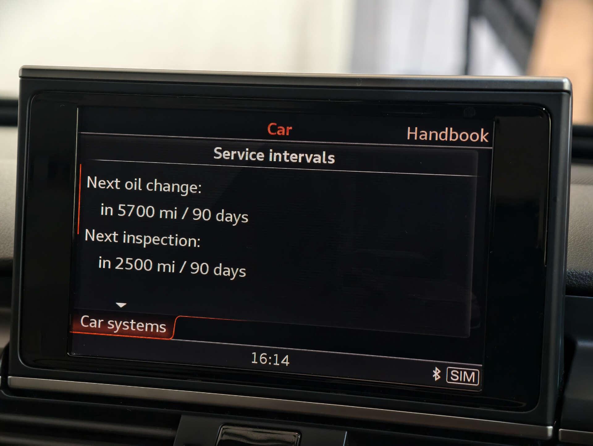 Audi A6 Avant view 36