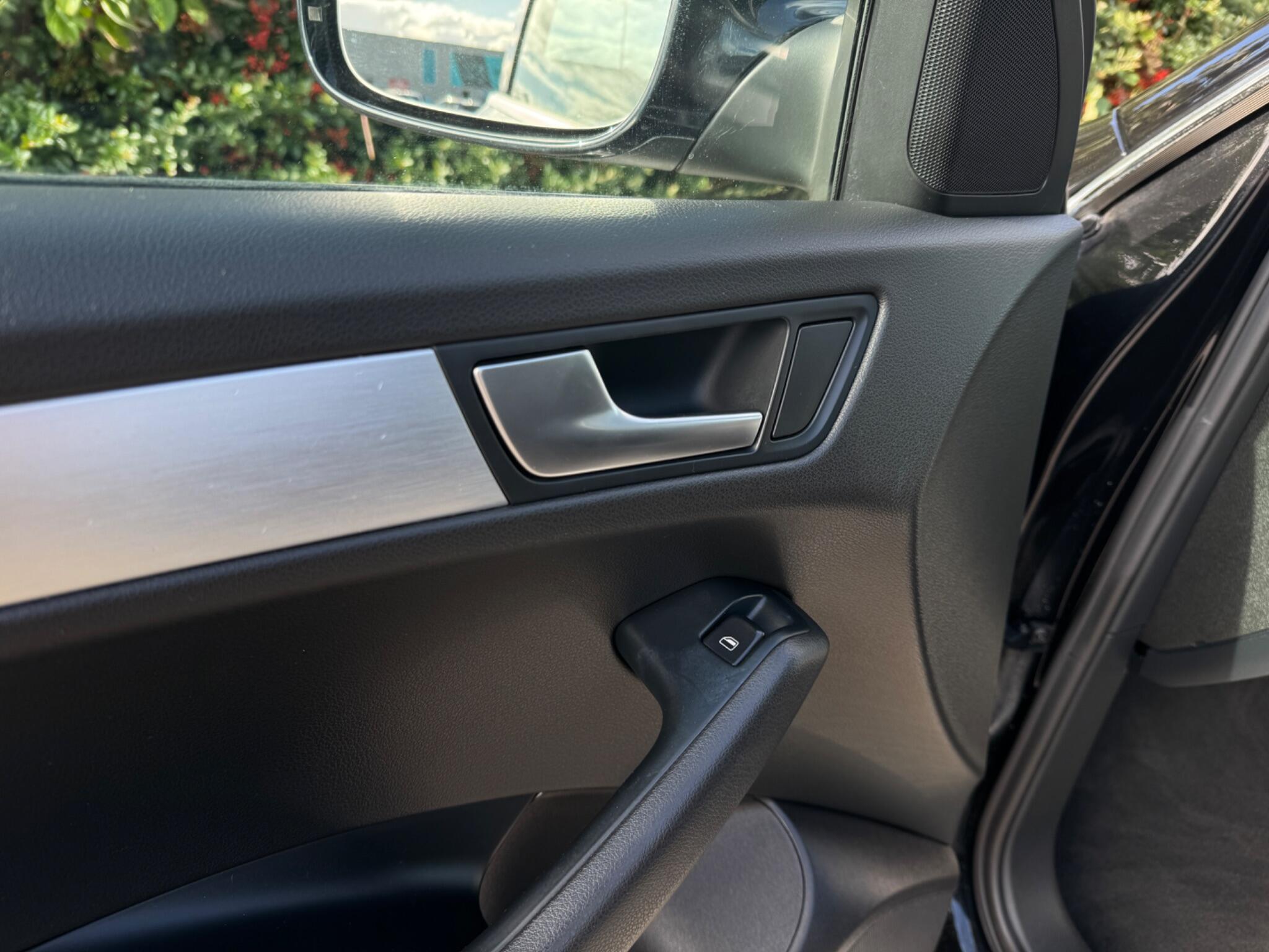 Audi Q5 view 38
