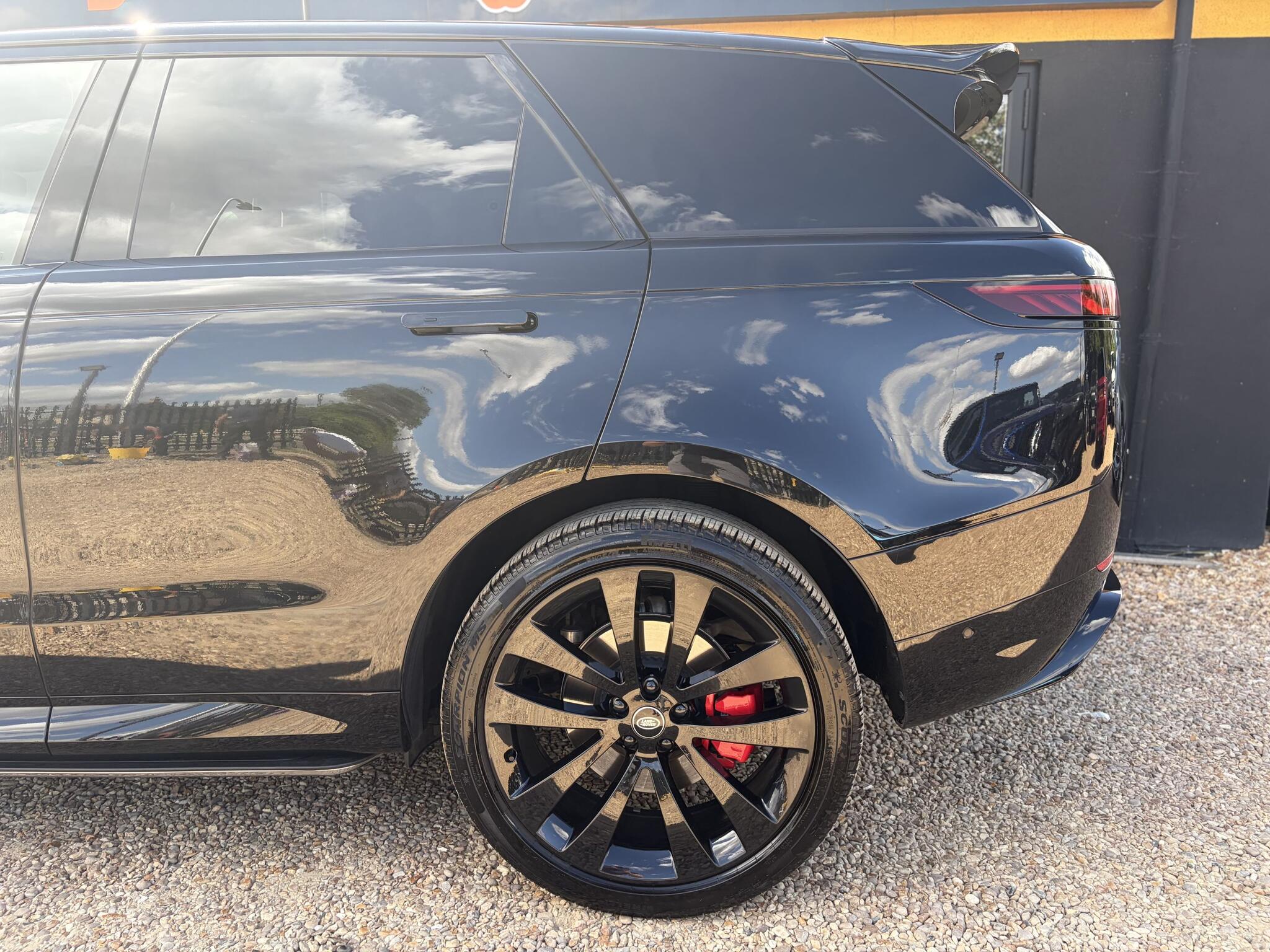Land Rover Range Rover Sport view 8