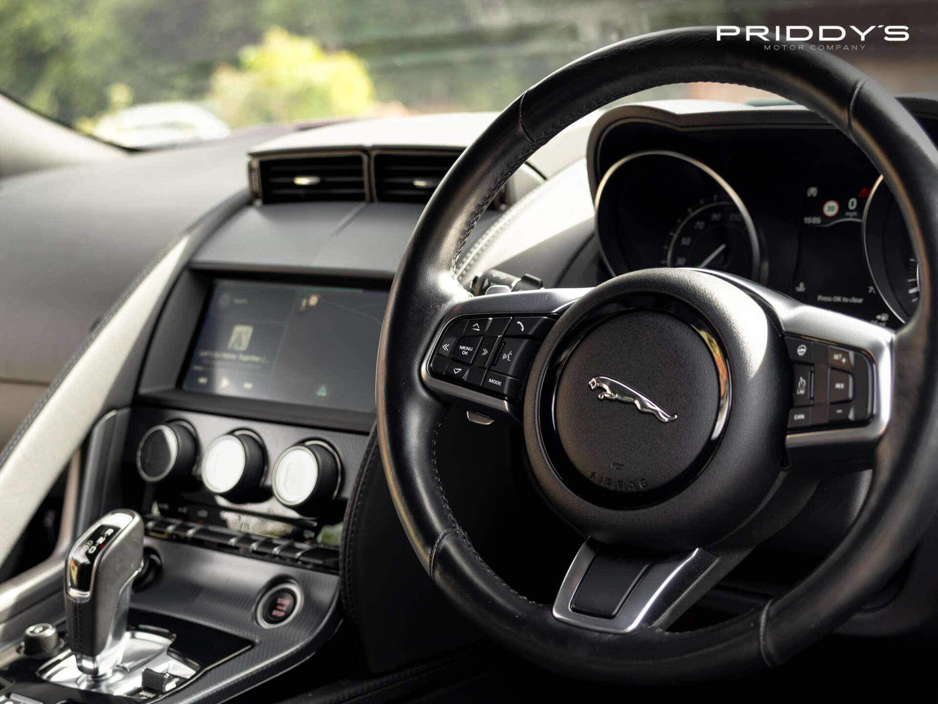 Jaguar F-Type view 38