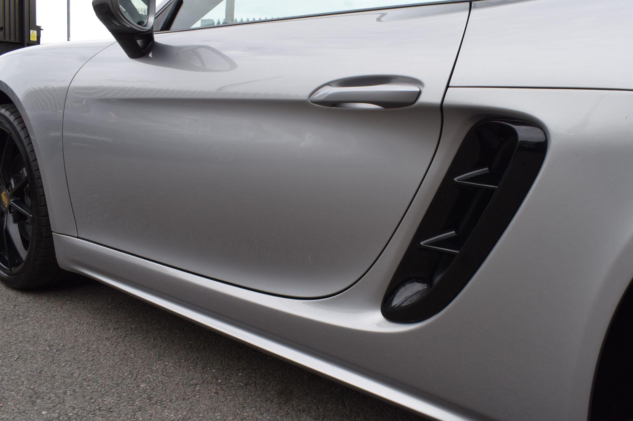 Porsche 718 Cayman view 34
