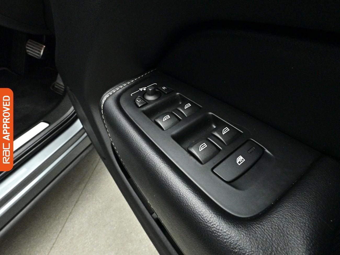 Volvo XC60 view 27