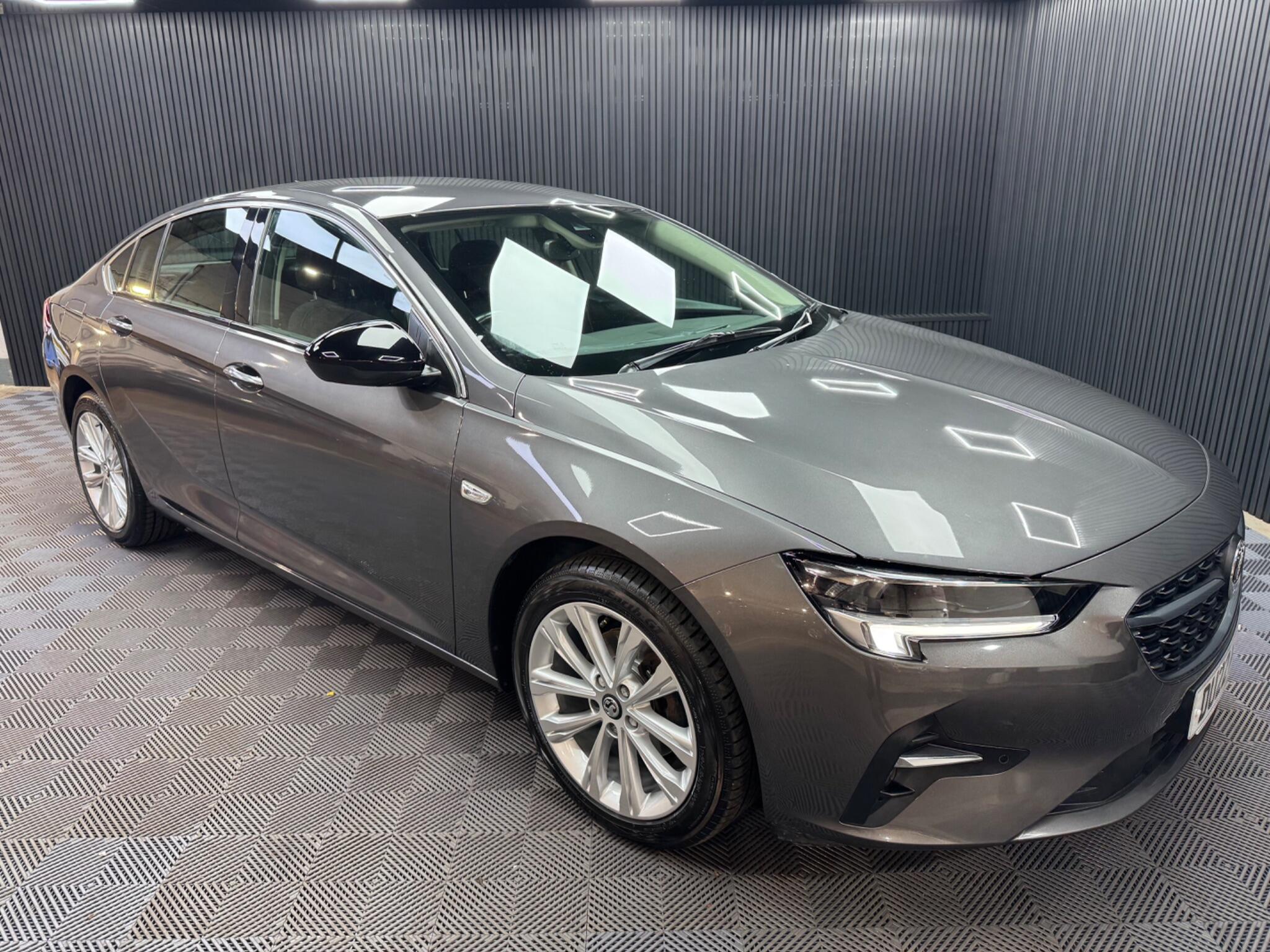 Vauxhall Insignia view 17