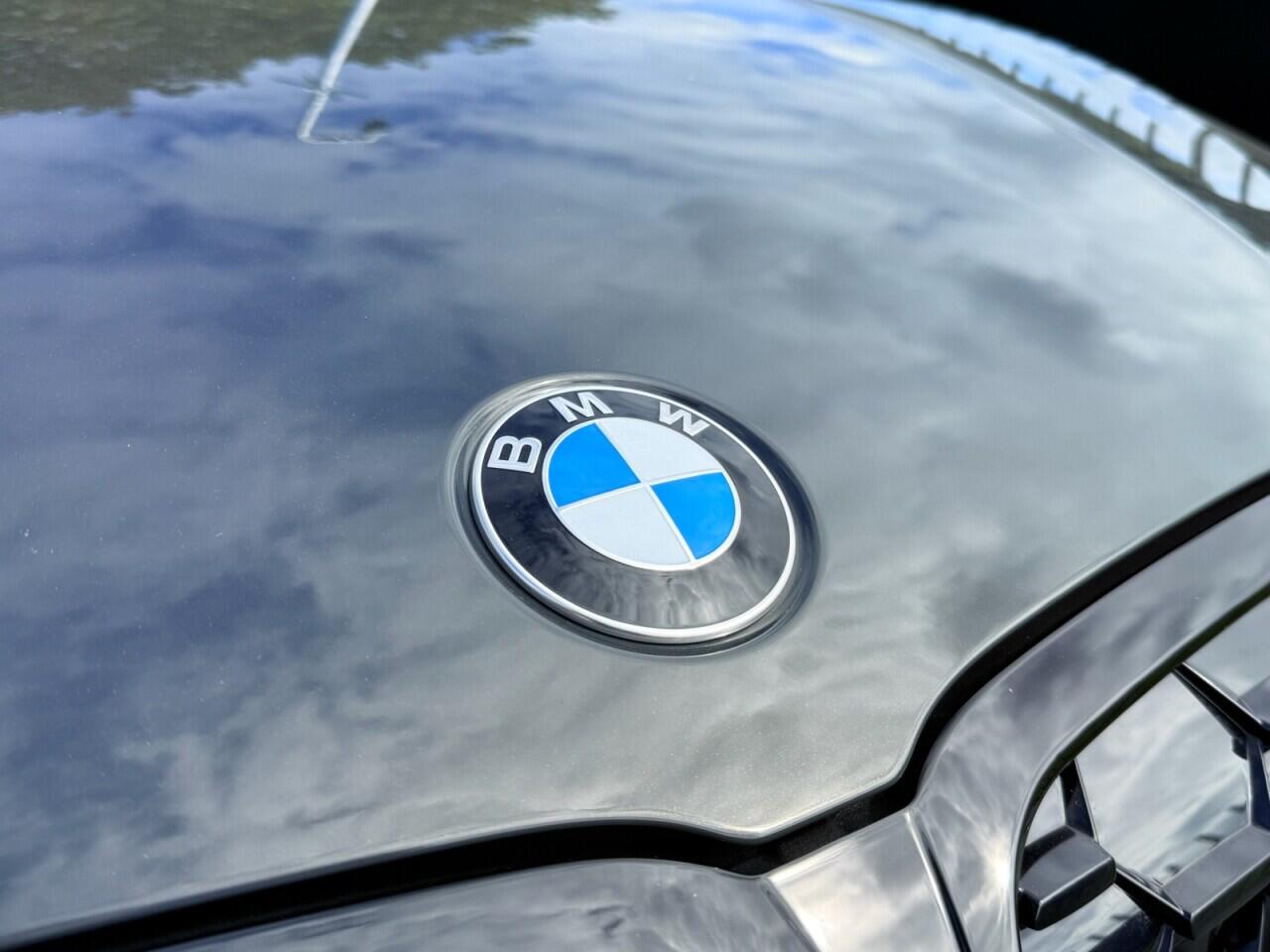 BMW 3 Series view 58