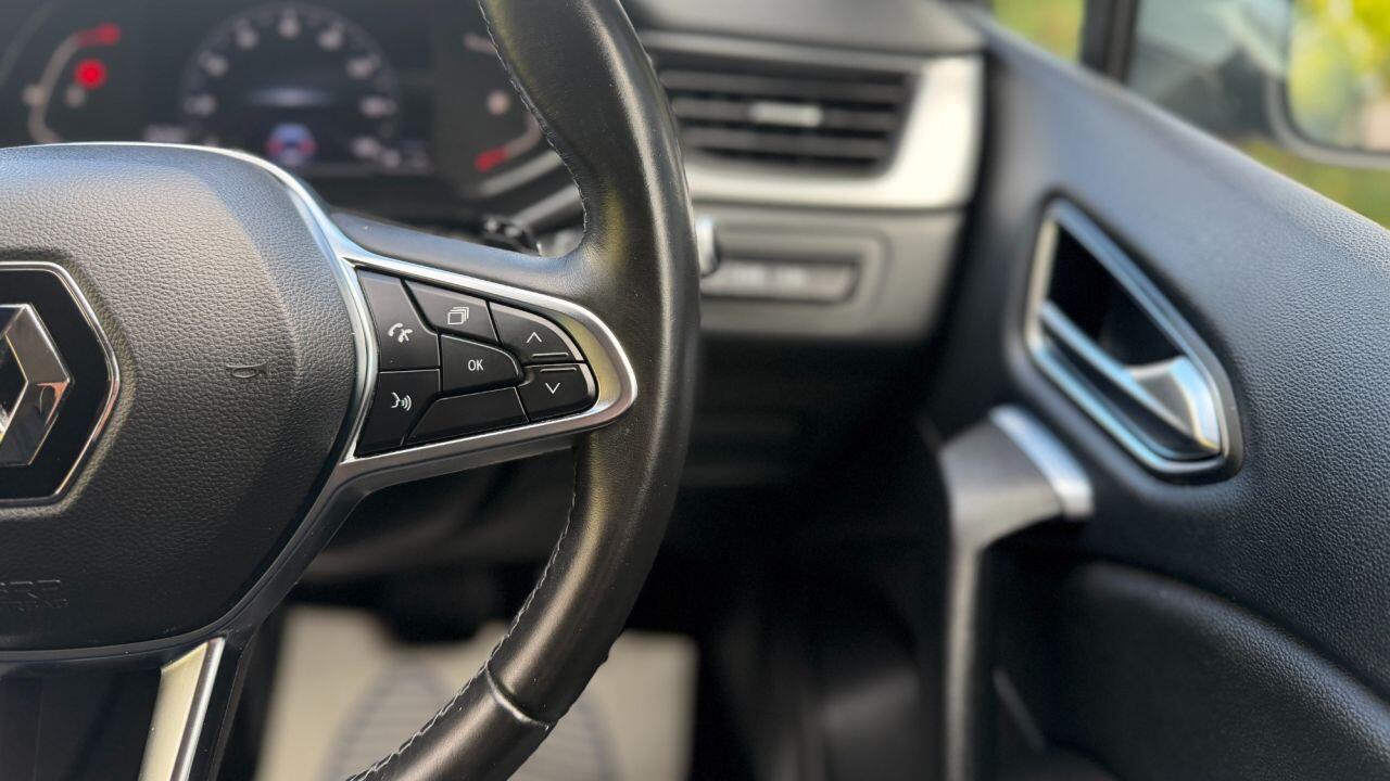 Renault Captur view 18