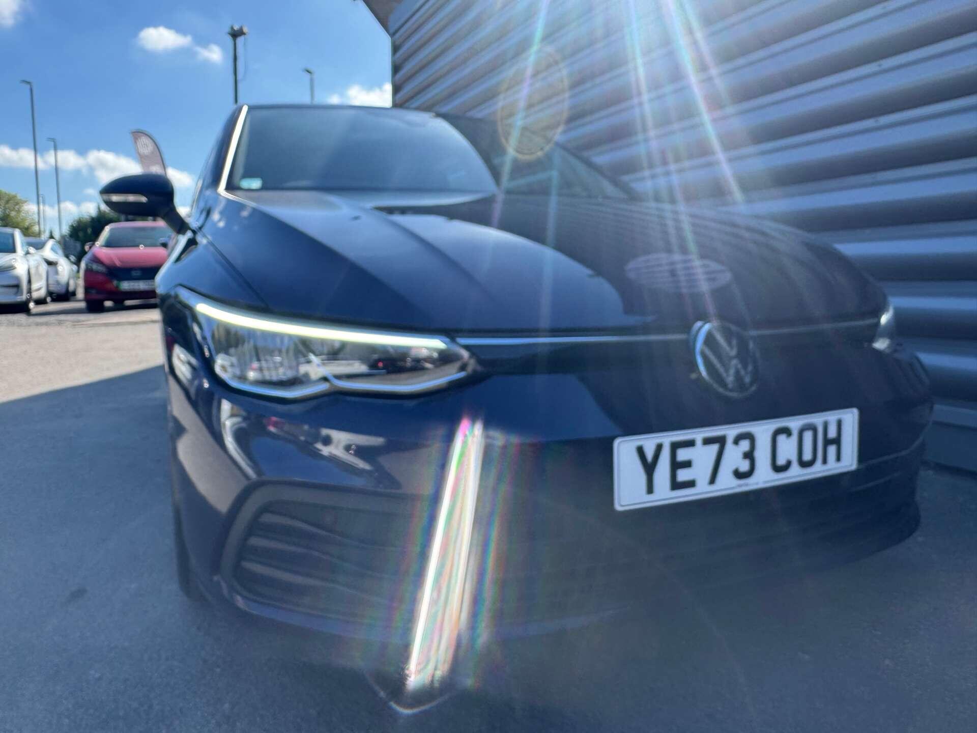 Volkswagen Golf view 2