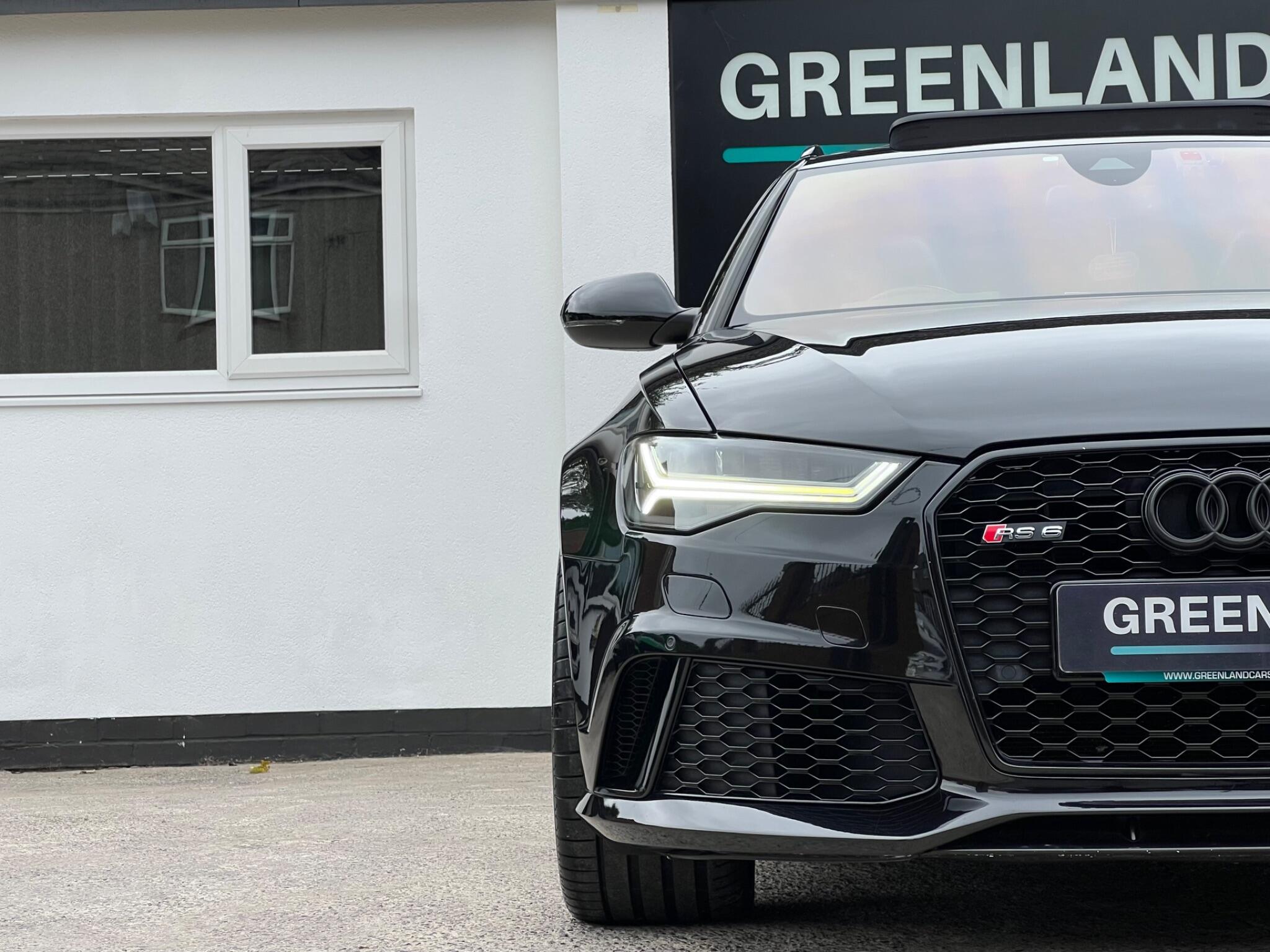 Audi RS6 view 25