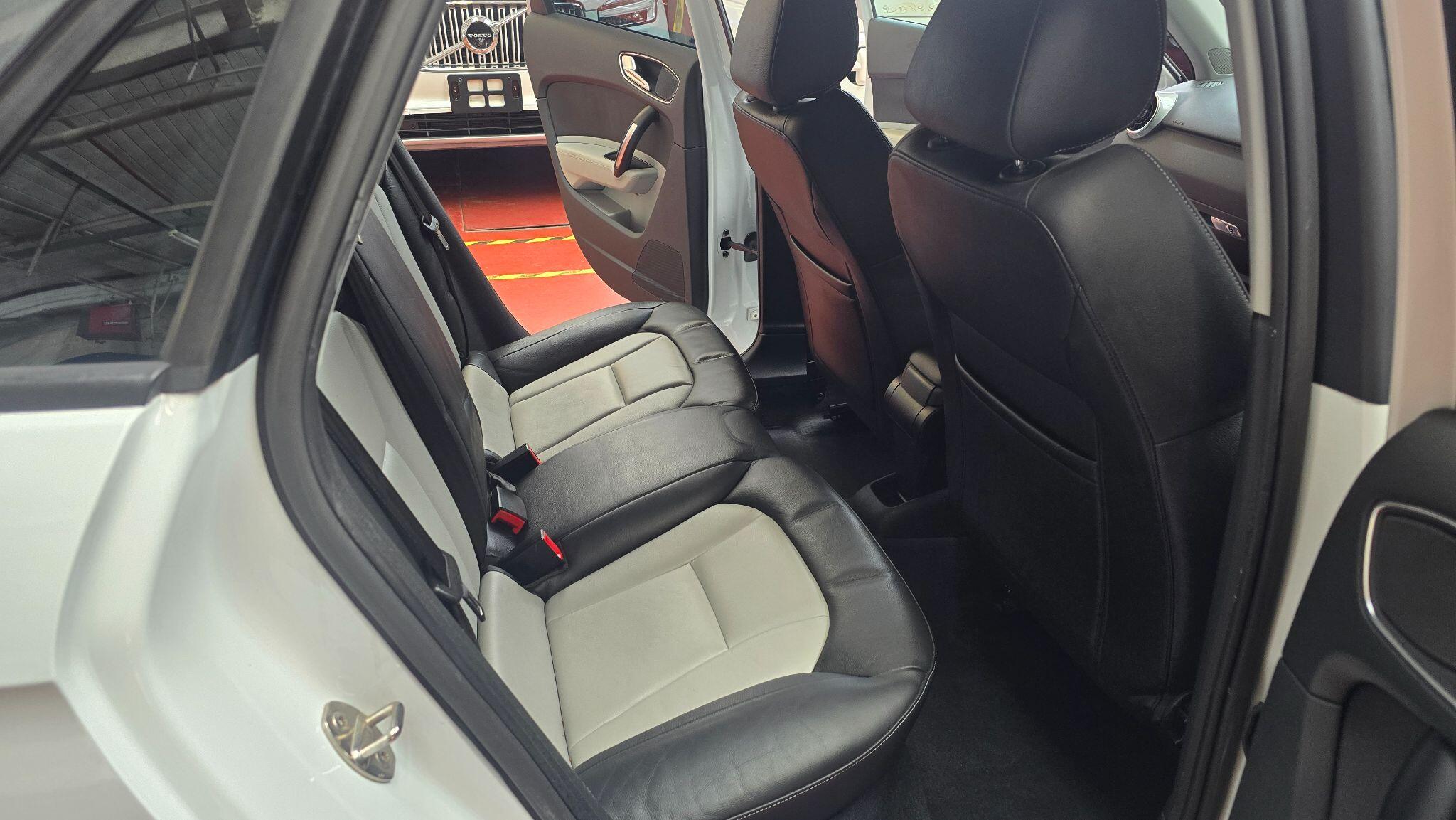 Audi A1 view 4