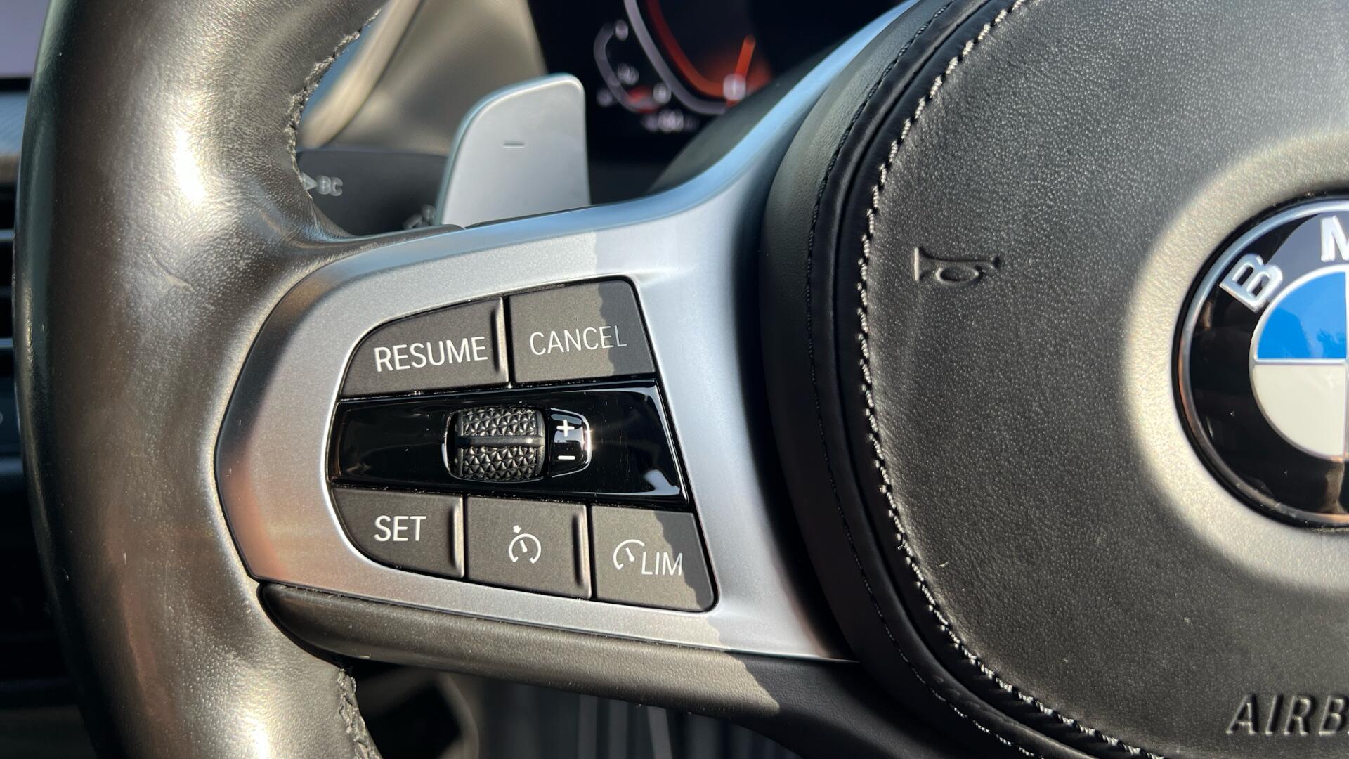 BMW 1 Series view 17