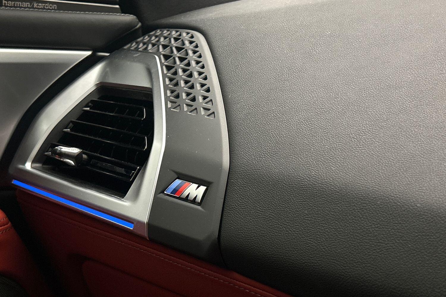 BMW XM view 26