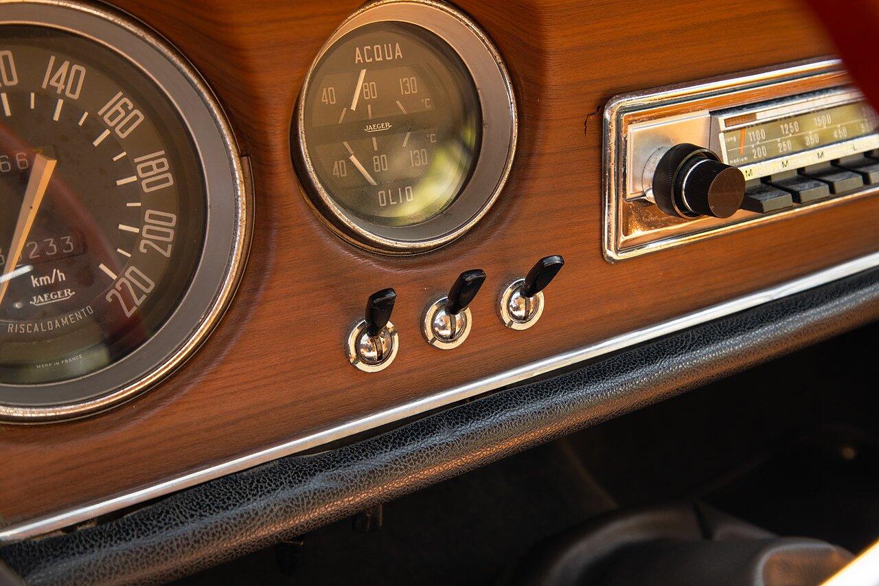 Alfa Romeo Giulia view 55