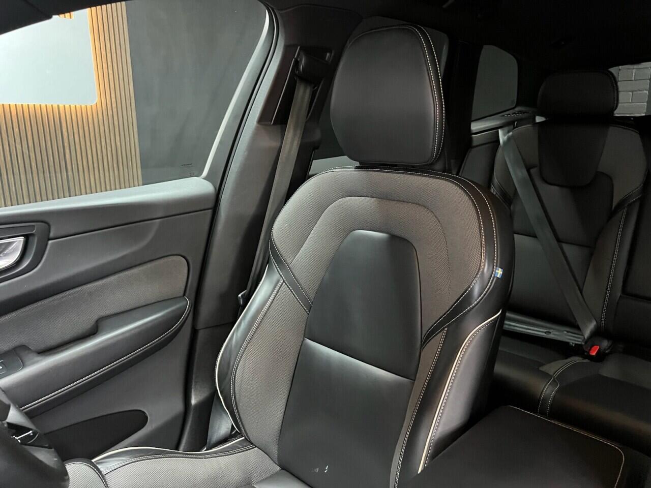 Volvo XC60 view 36
