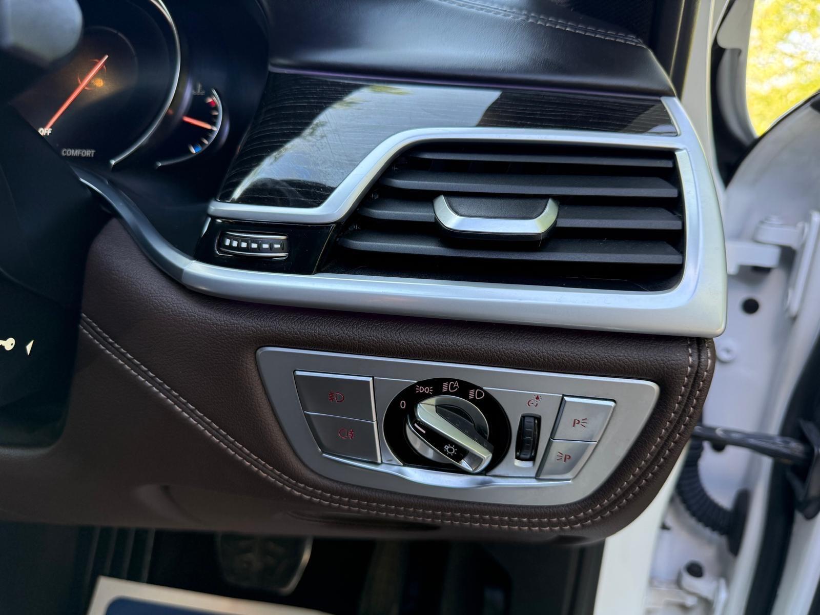 BMW 7 Series view 68