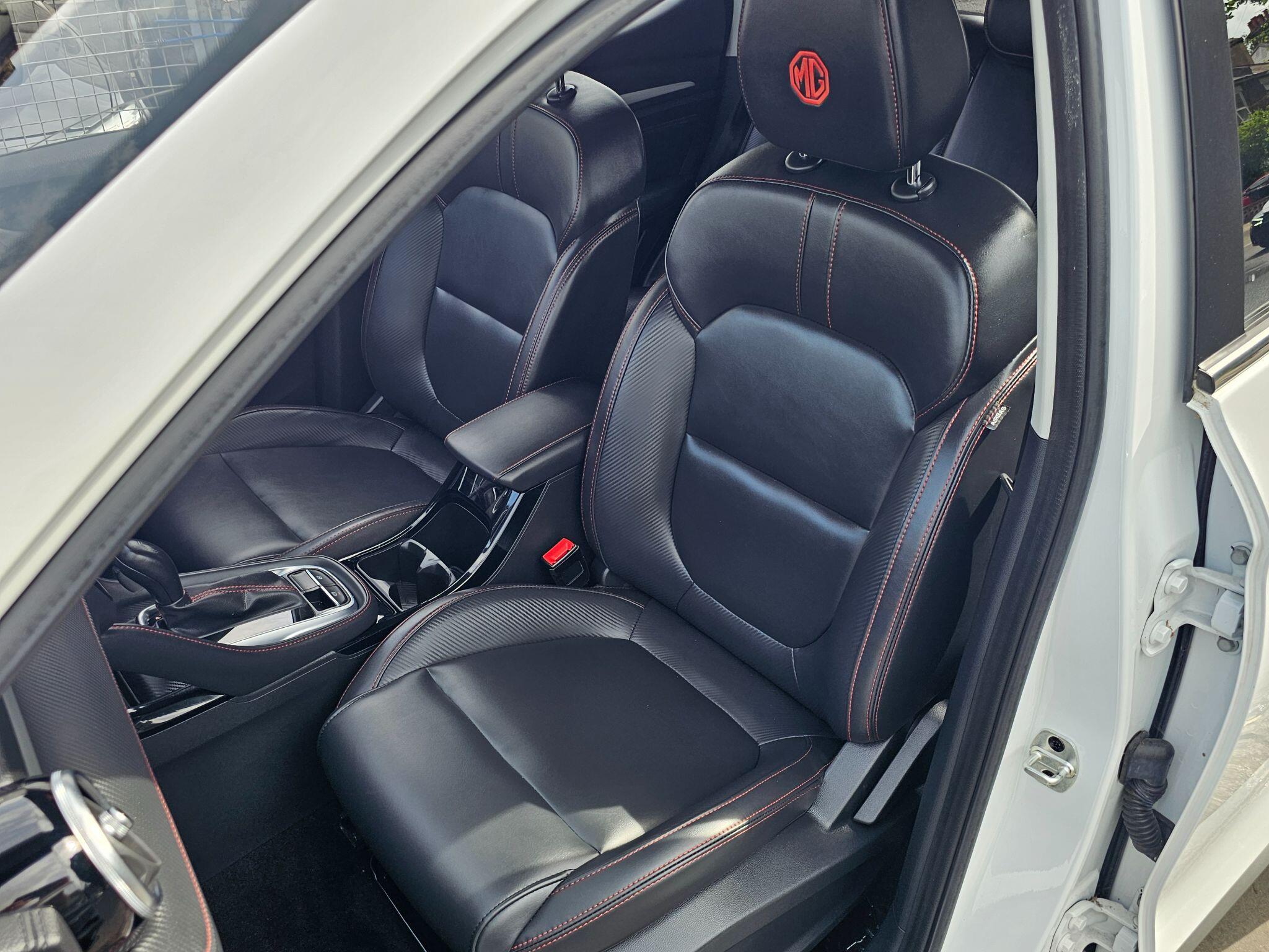 MG ZS view 70