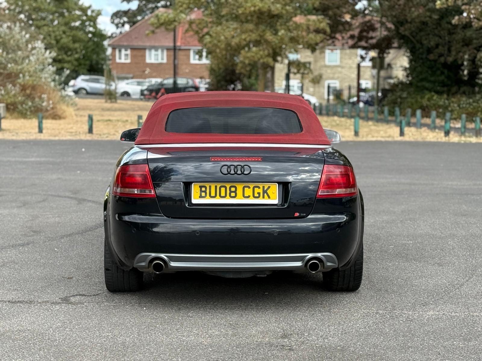 Audi A4 view 12