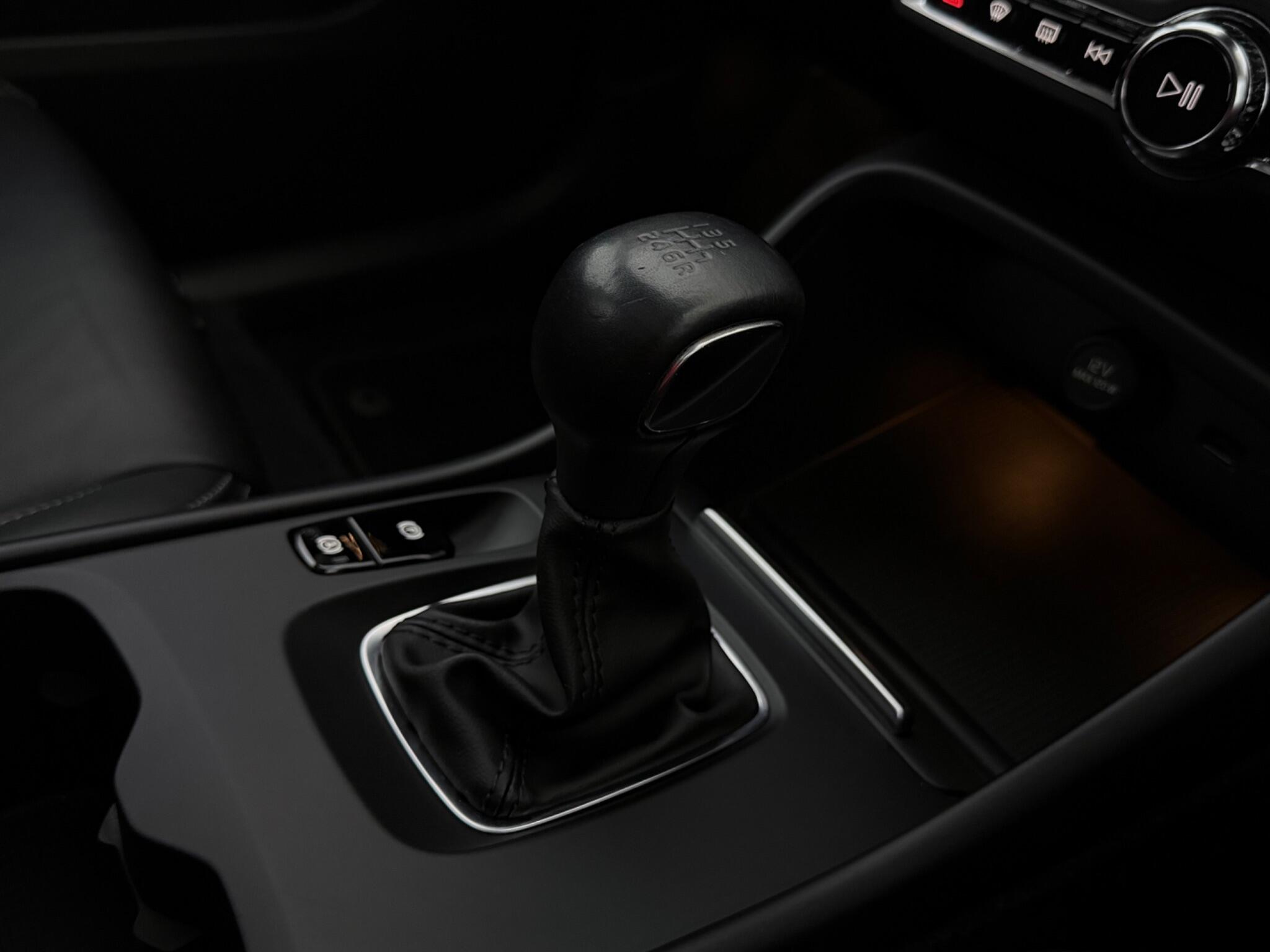 Volvo XC40 view 23