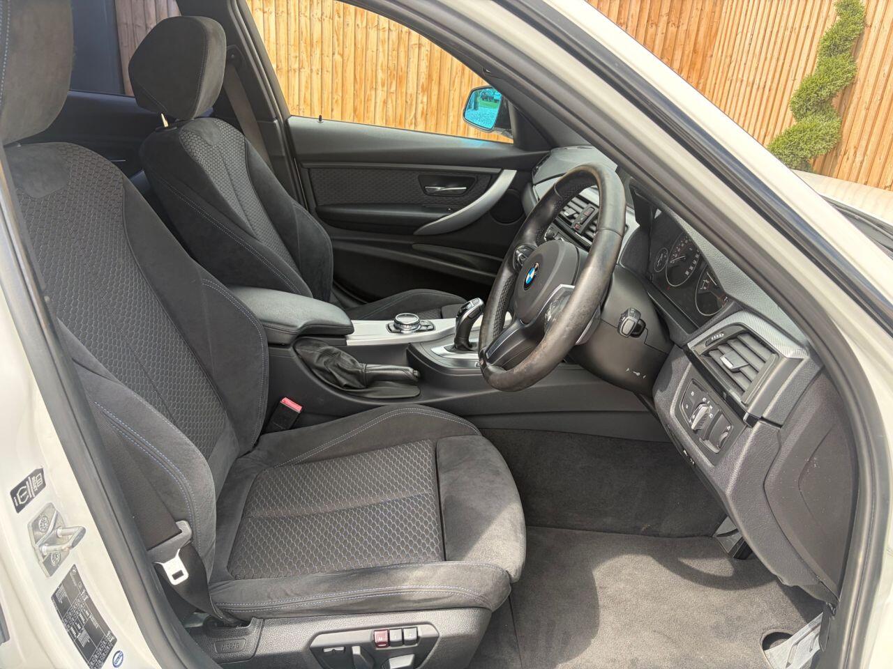 BMW 3 Series view 17
