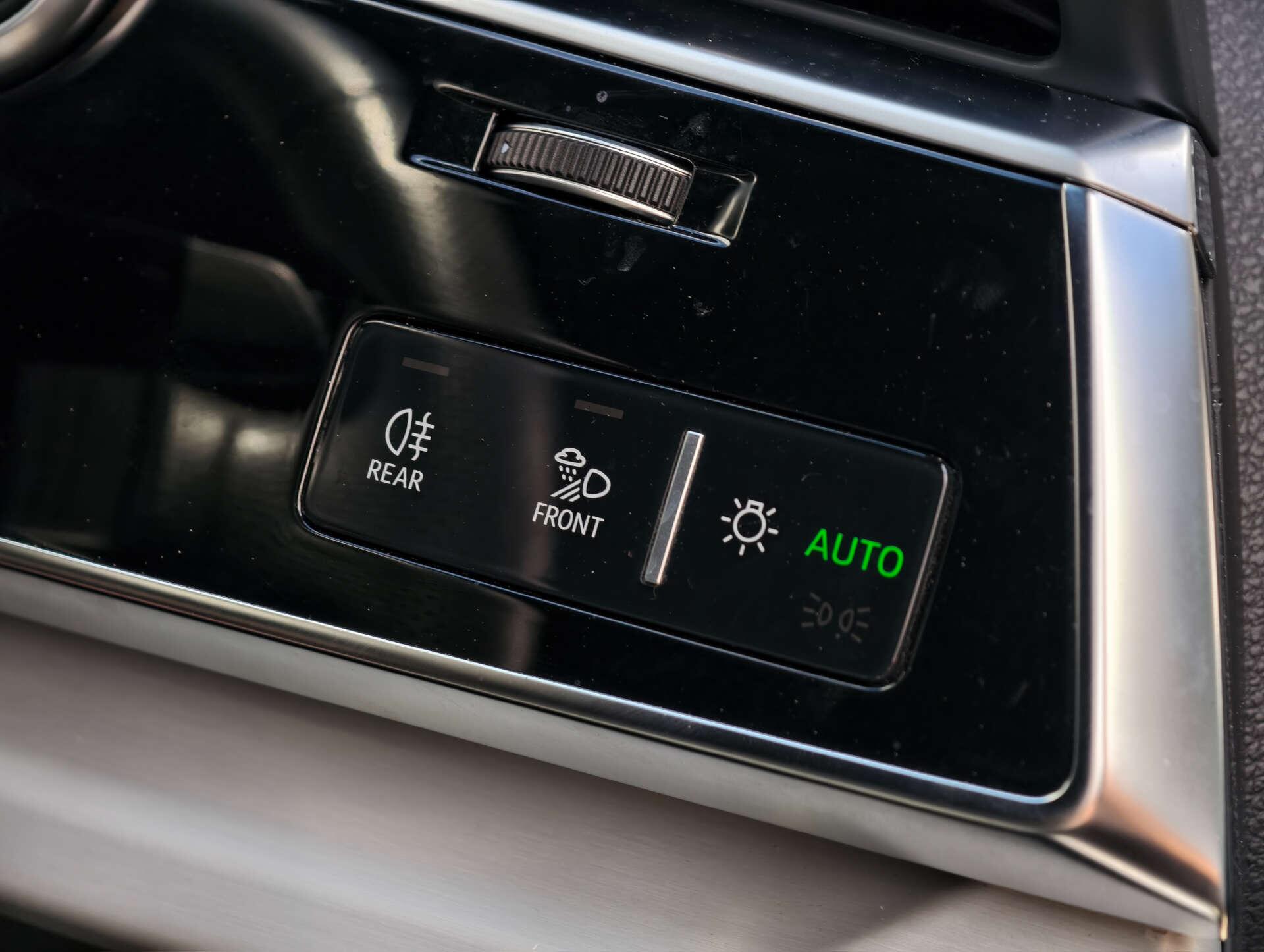 Audi Q8 view 37