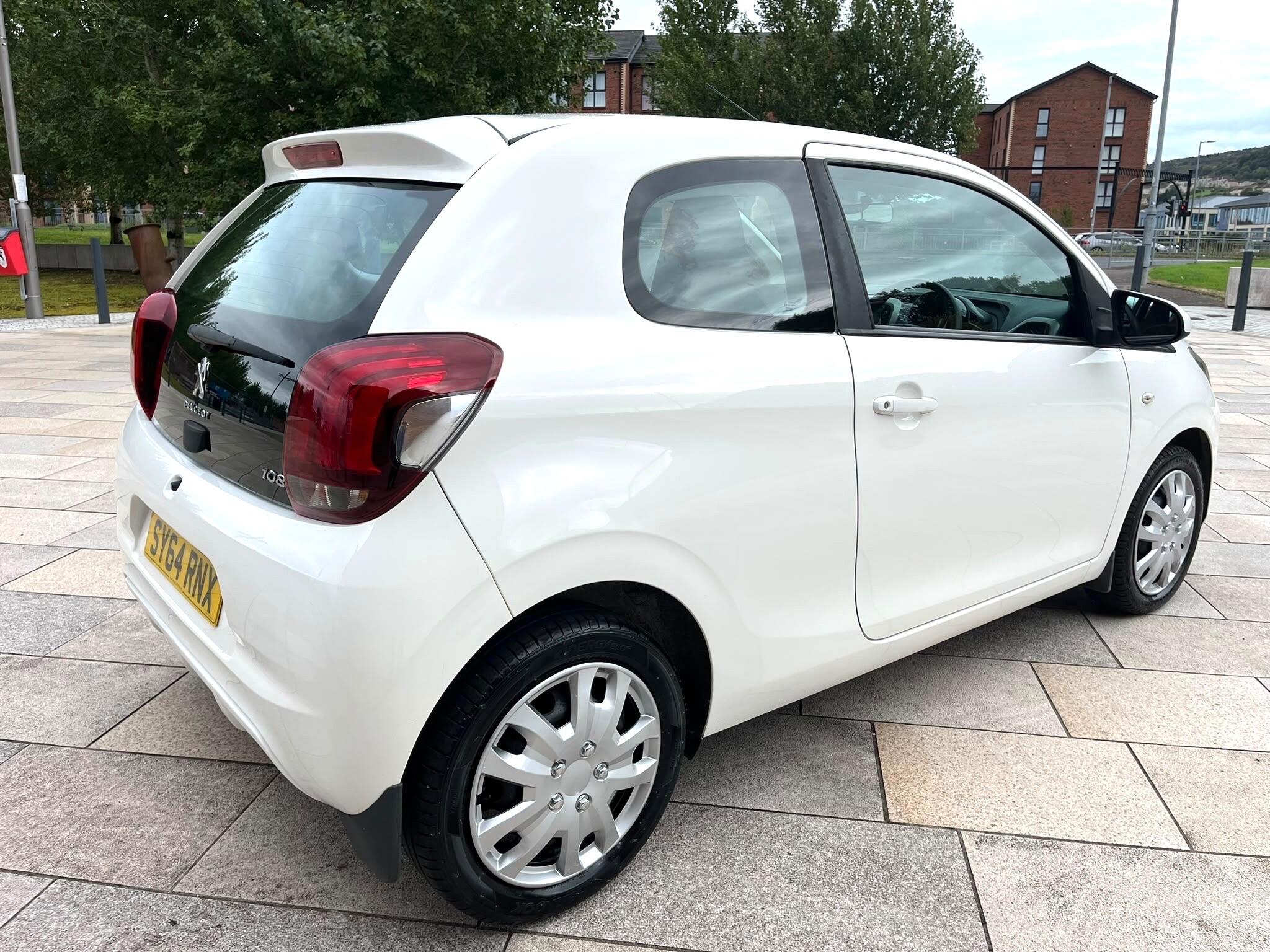 Peugeot 108 view 17