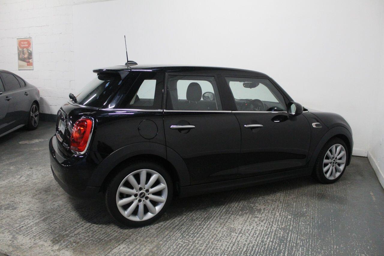 Mini Hatch view 10