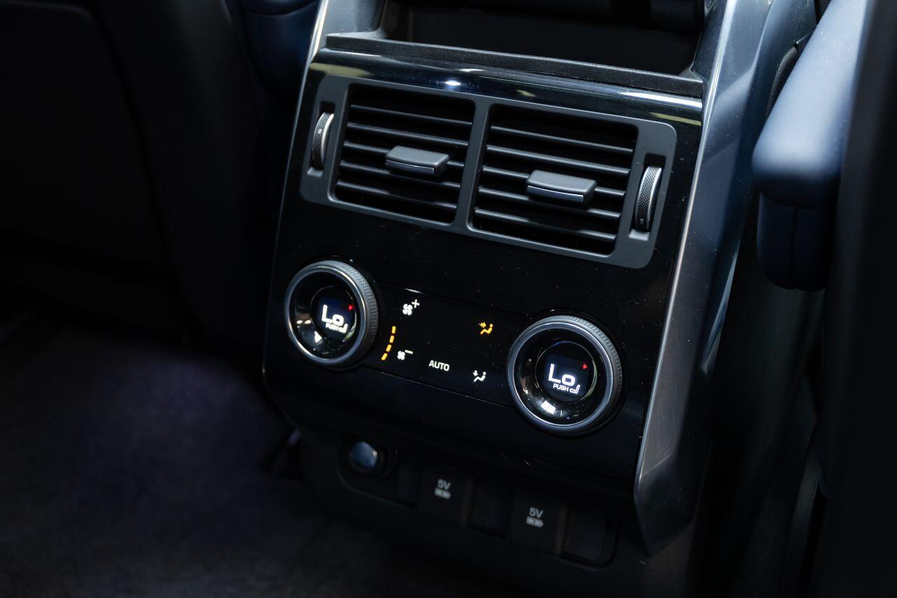 Land Rover Range Rover Sport view 18