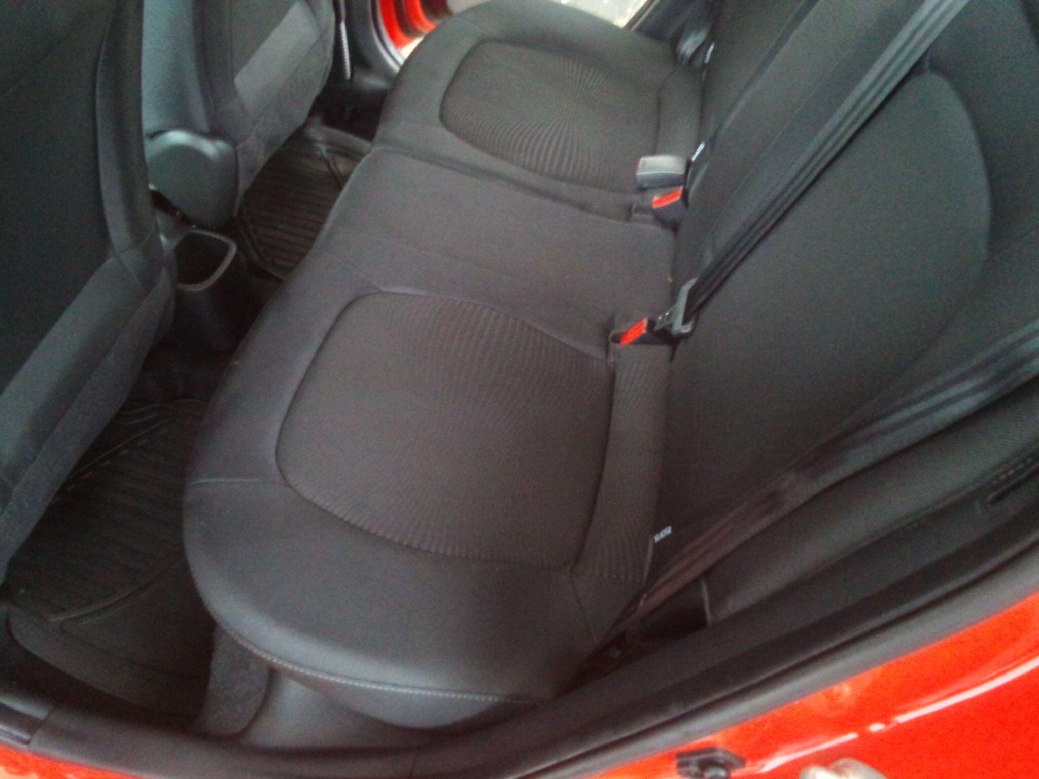 2020 Hyundai i10 1.0 Play Euro 6 5dr • 30,145 miles image 32
