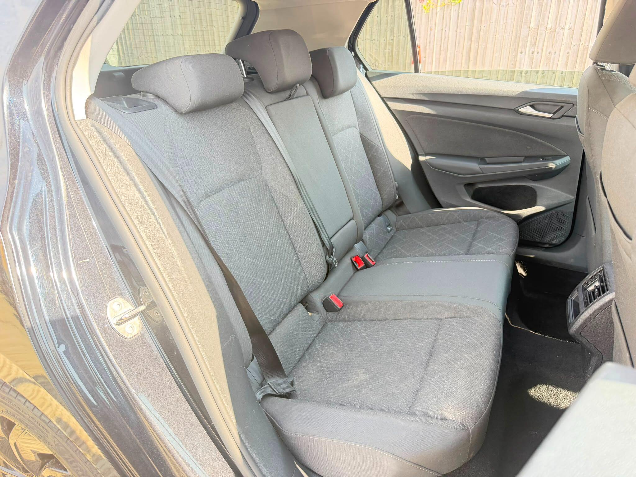 Volkswagen Golf view 12