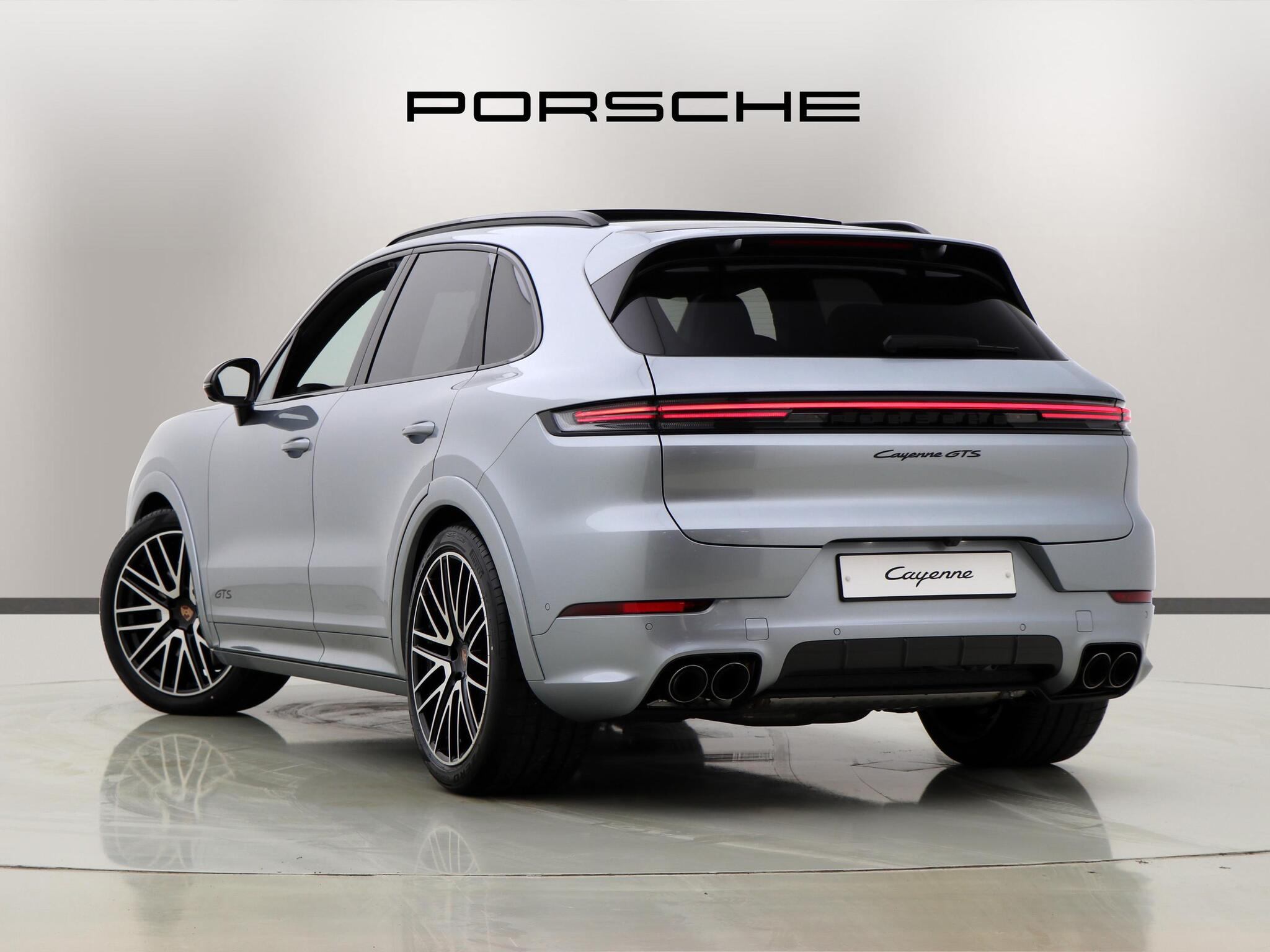 Porsche Cayenne view 2