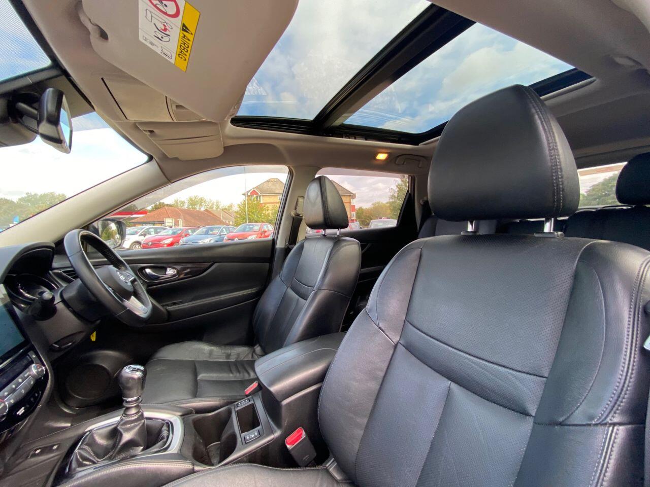 Nissan X-Trail view 13