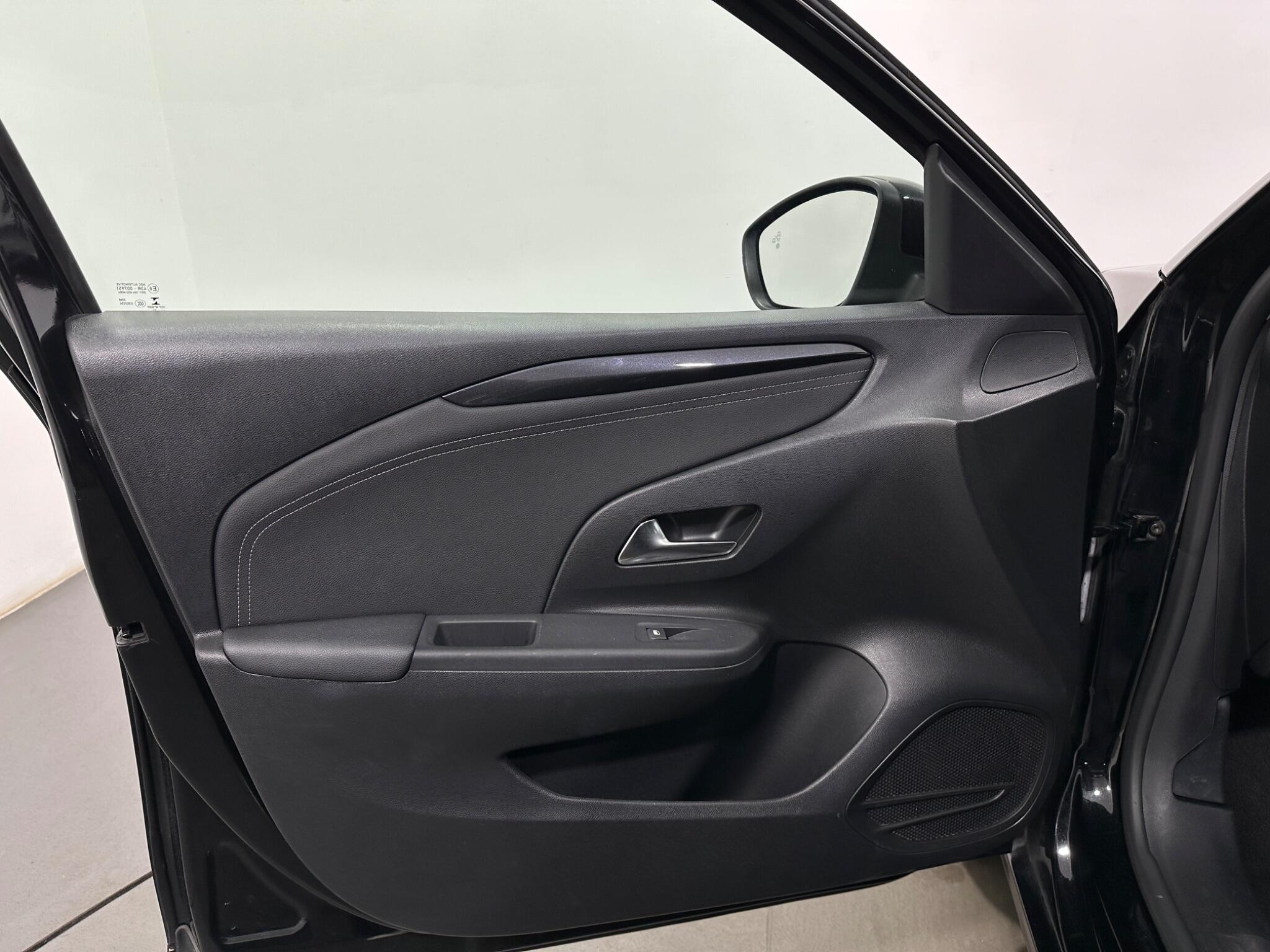 Vauxhall Corsa view 36