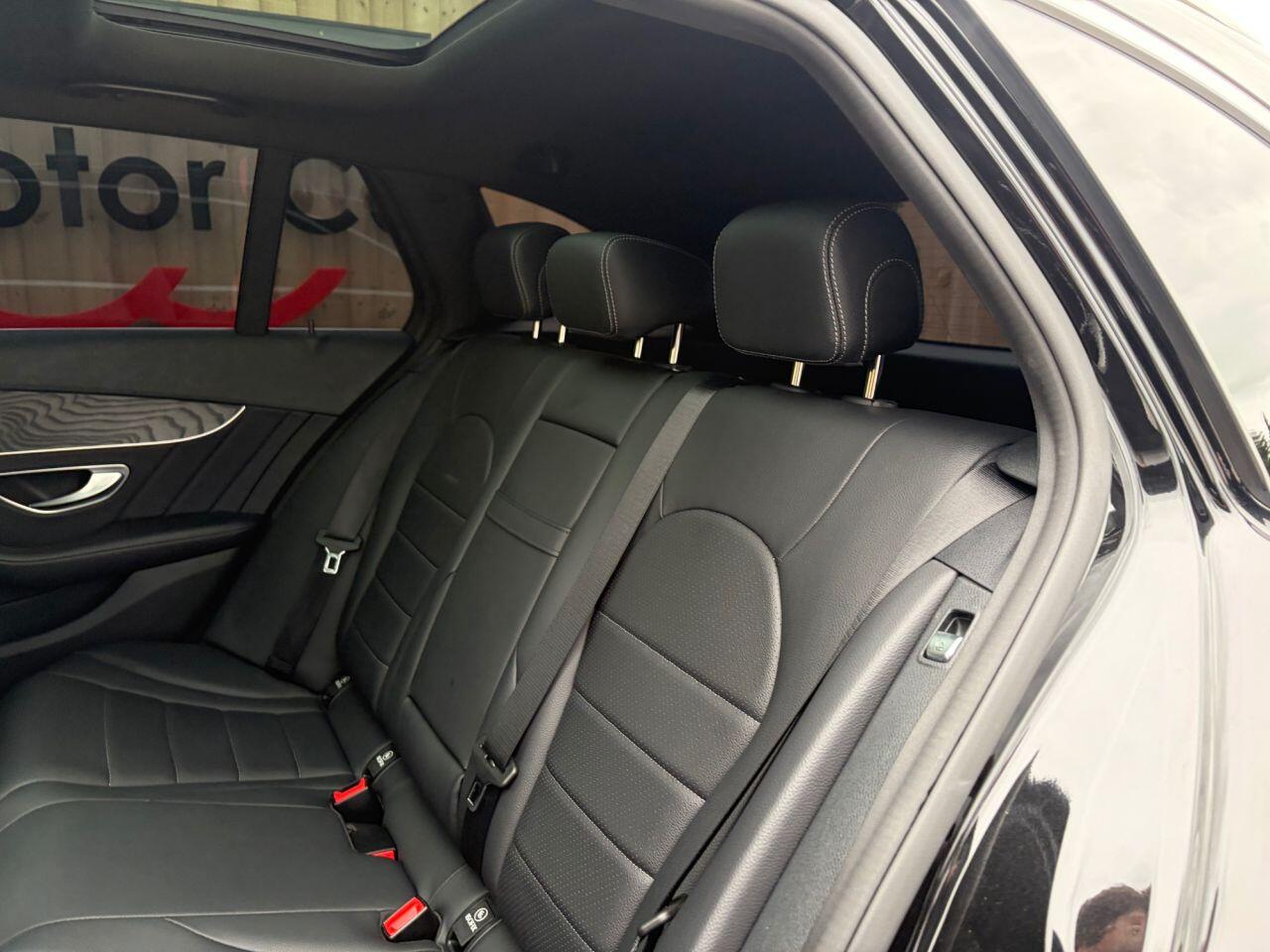 Mercedes-Benz C-Class view 22