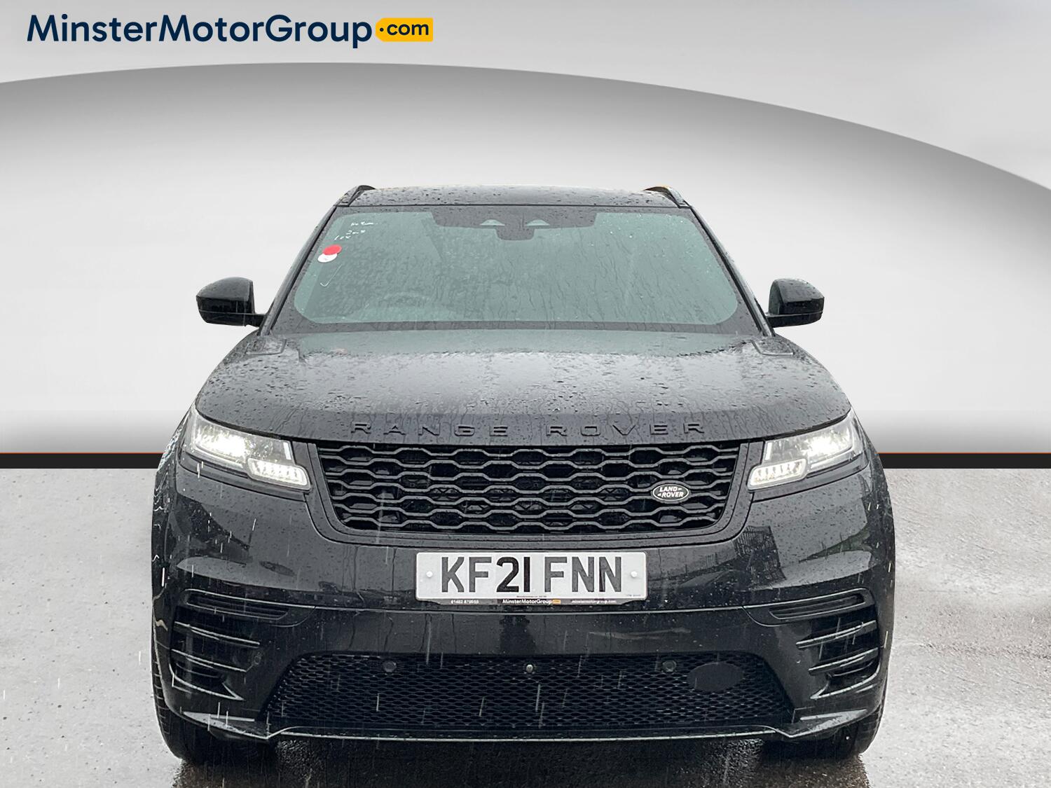 Land Rover Range Rover Velar view 5