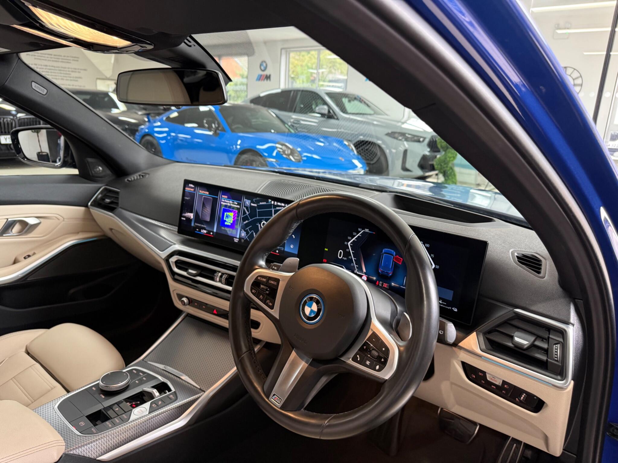 BMW 3 Series view 7