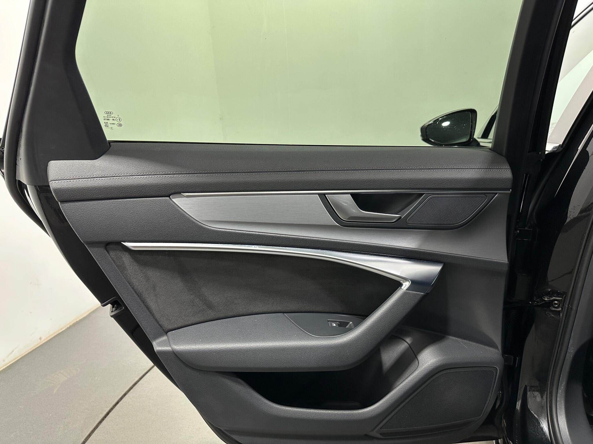 Audi A6 view 40