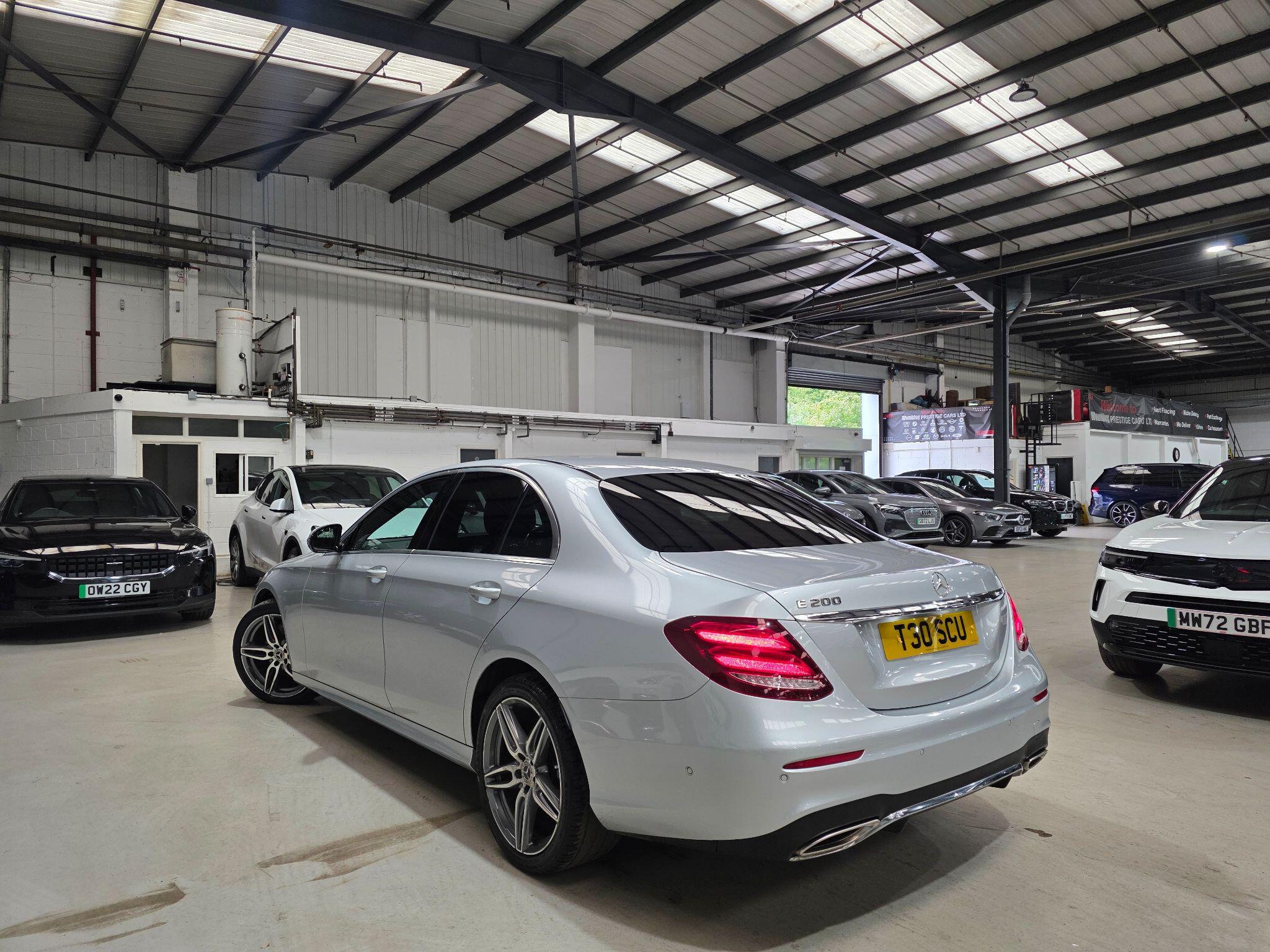 Mercedes-Benz E-Class view 29