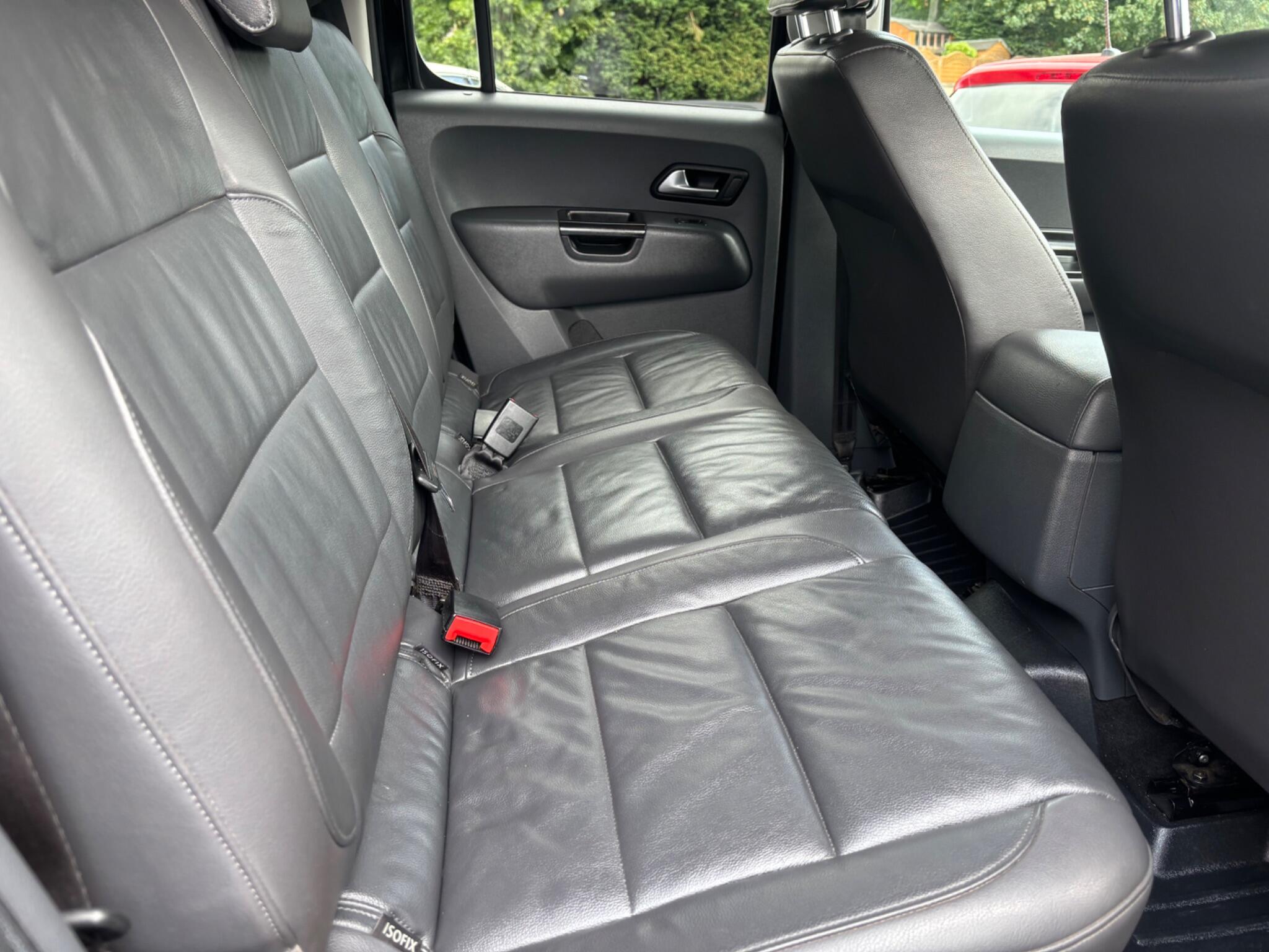 Volkswagen Amarok view 27