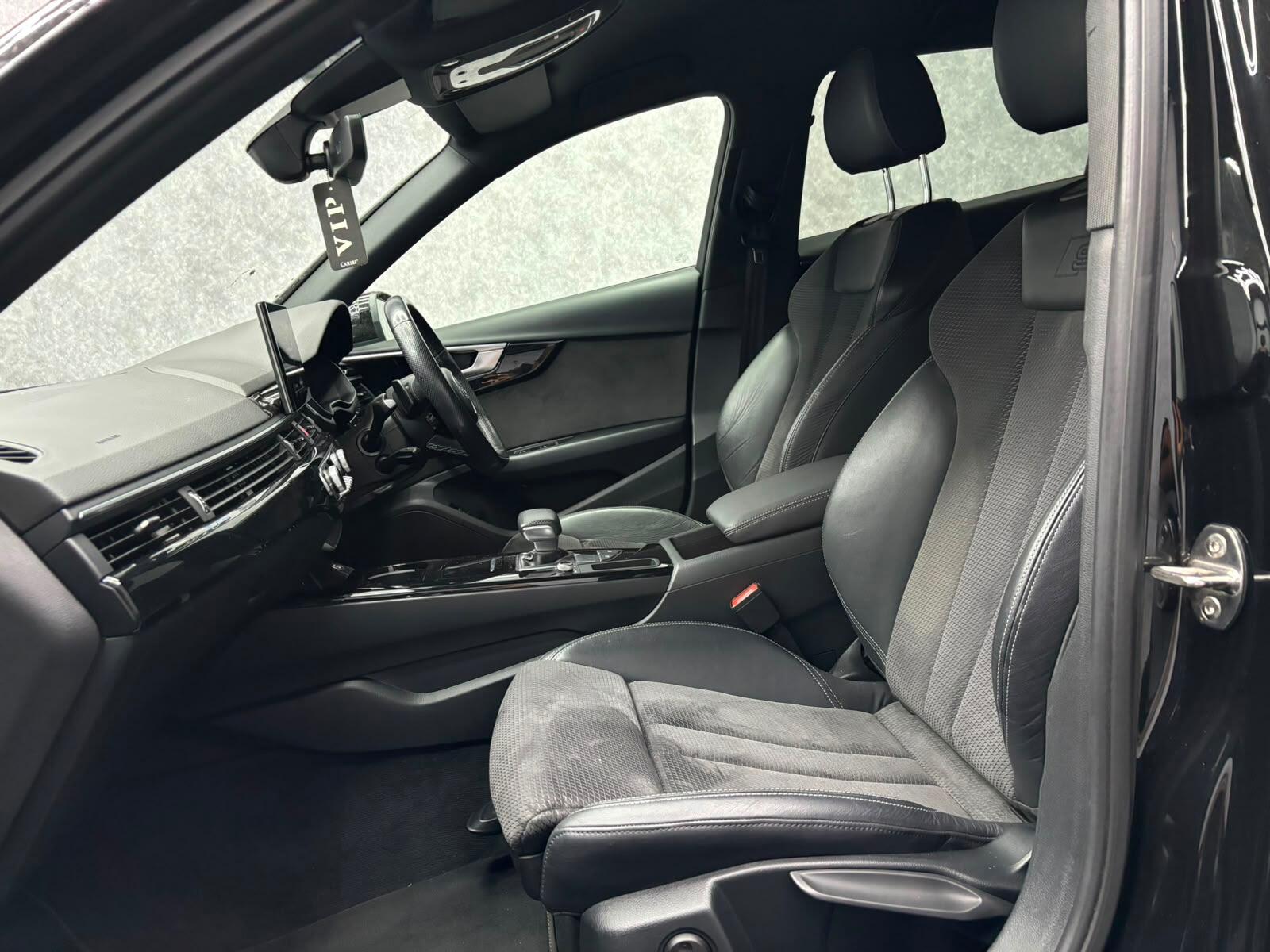 Audi A4 view 29