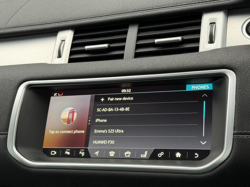 Land Rover Range Rover Evoque view 39