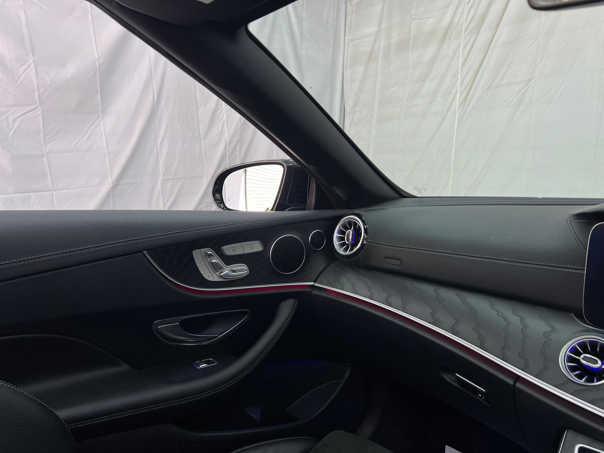 Mercedes-Benz E Class view 12