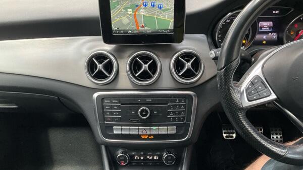 Mercedes-Benz Cla view 7