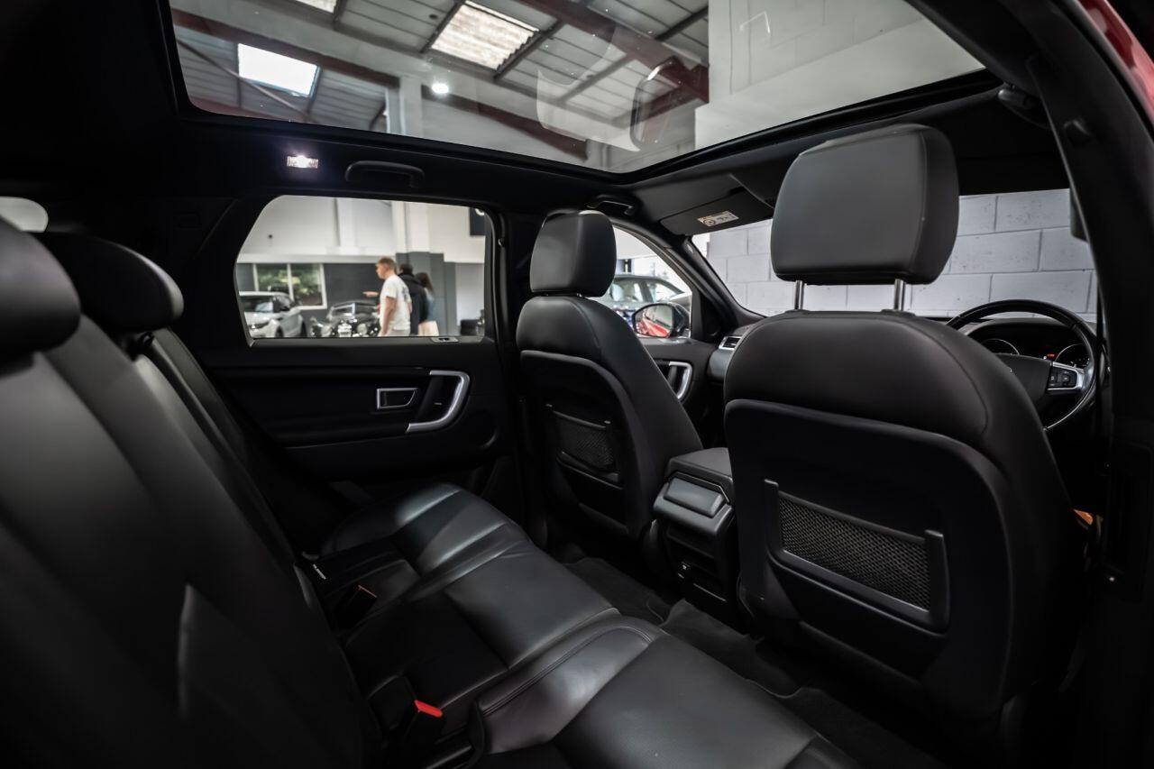 Land Rover Discovery Sport view 24