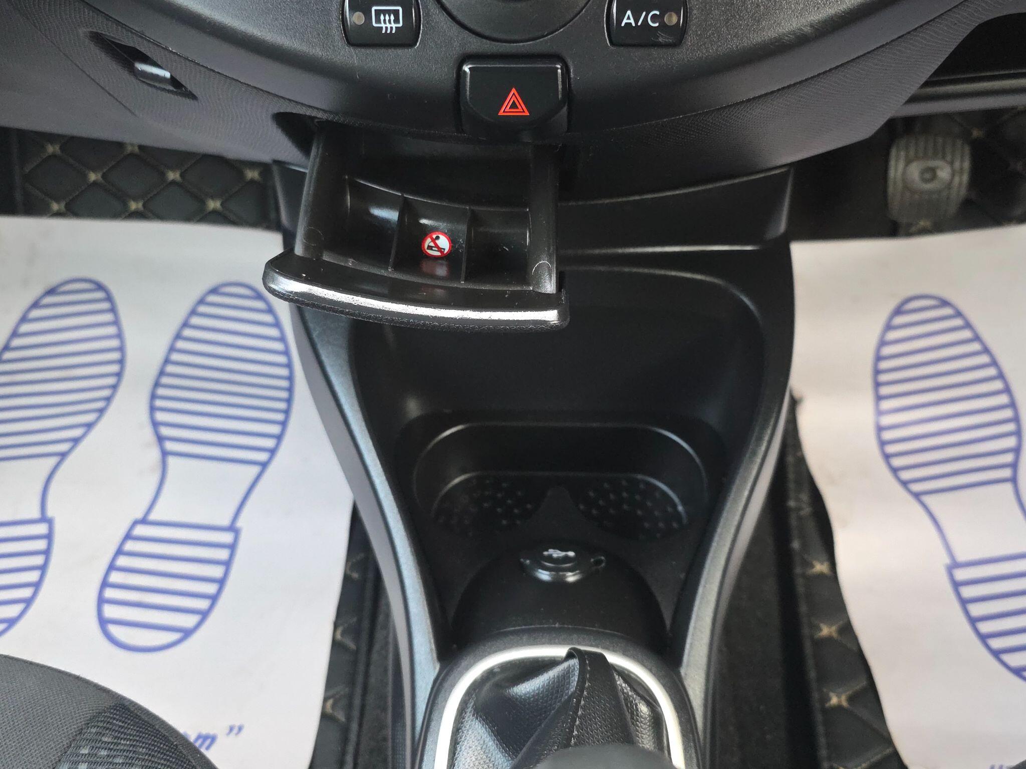 2009 Nissan Micra image 11