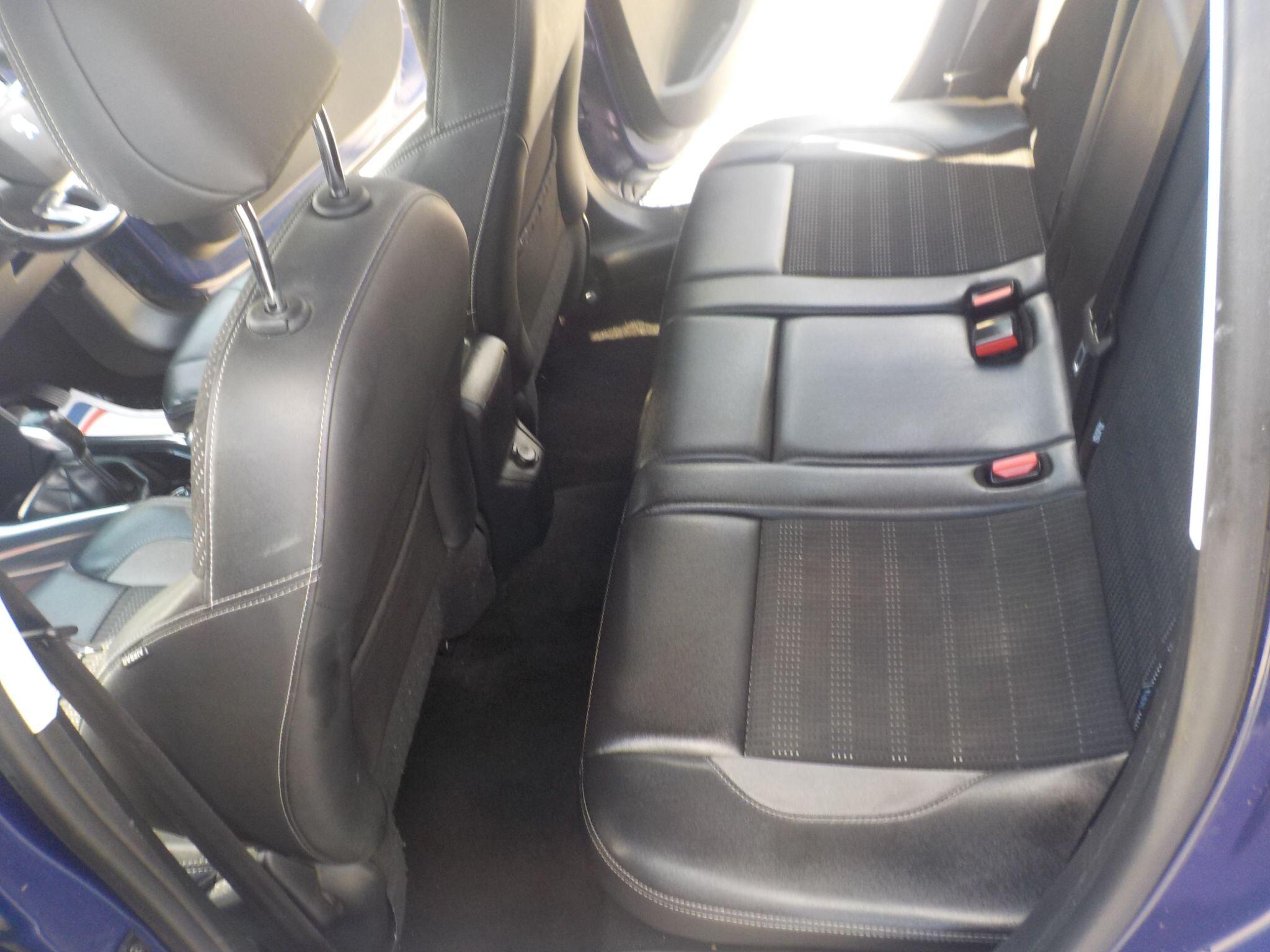 Peugeot 2008 1.6 e-HDi Allure Euro 5 (s/s) 5dr